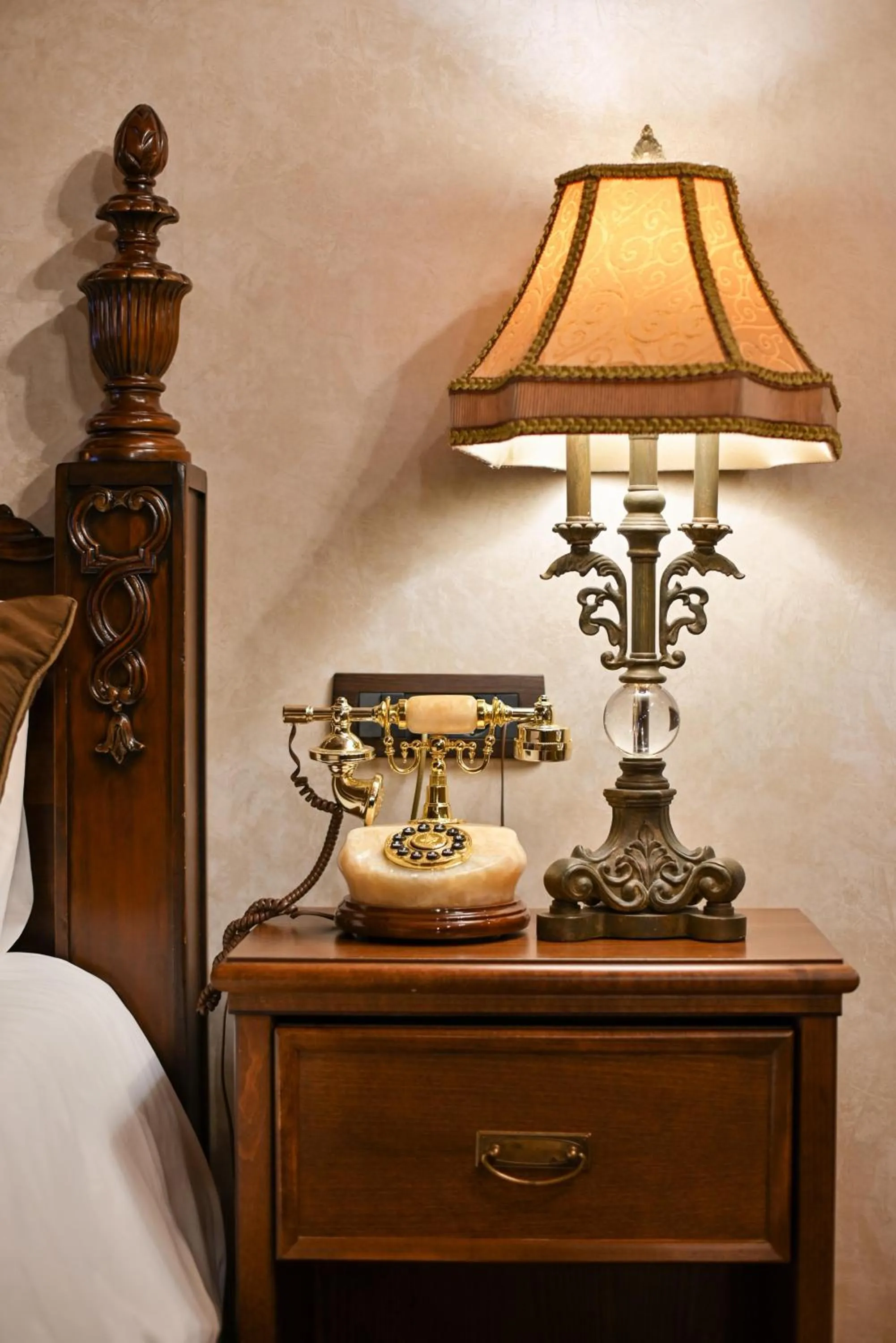 Bed in Hotel Kassaros