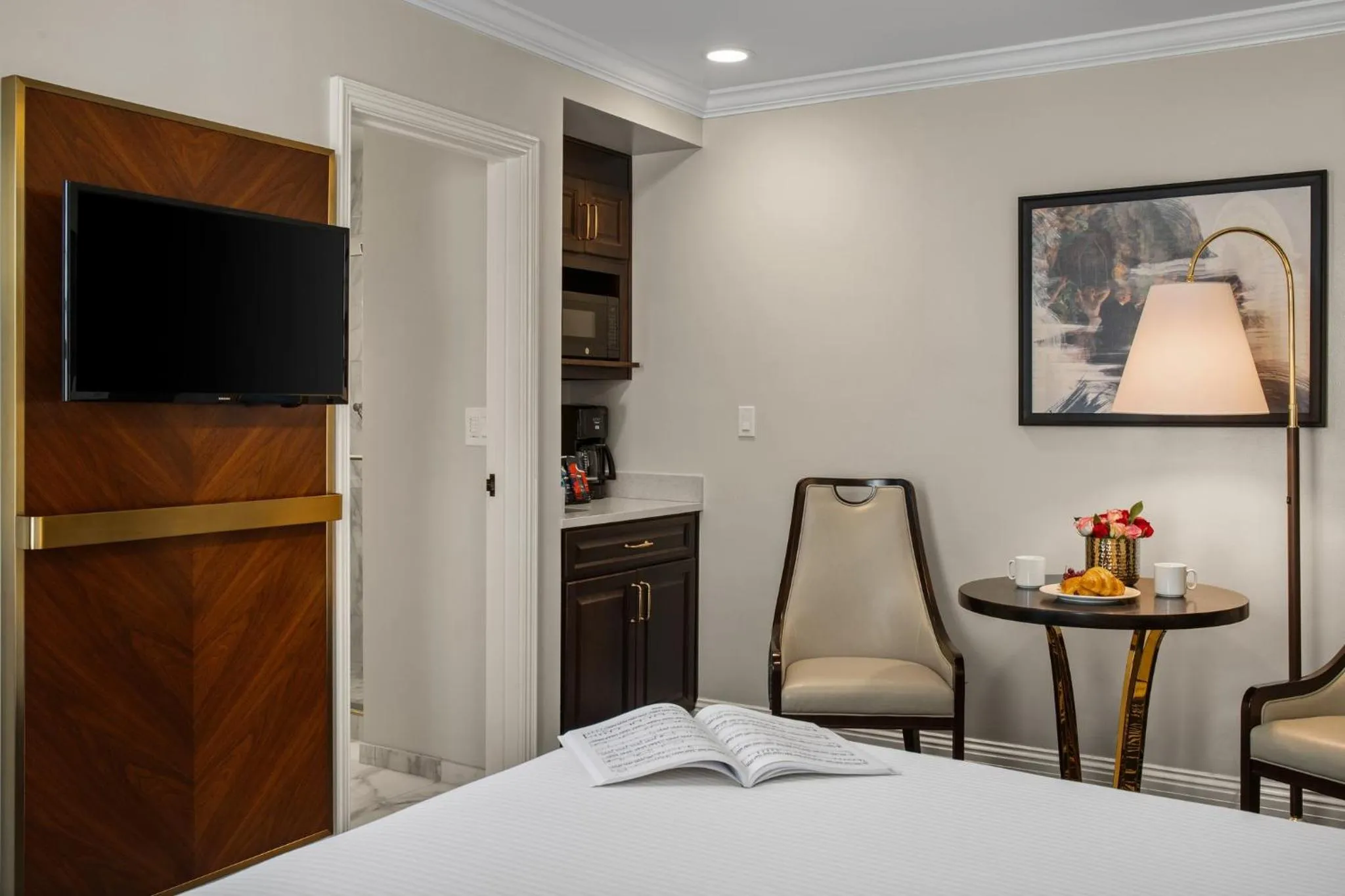 Property building, Bed in Inn at the Opera