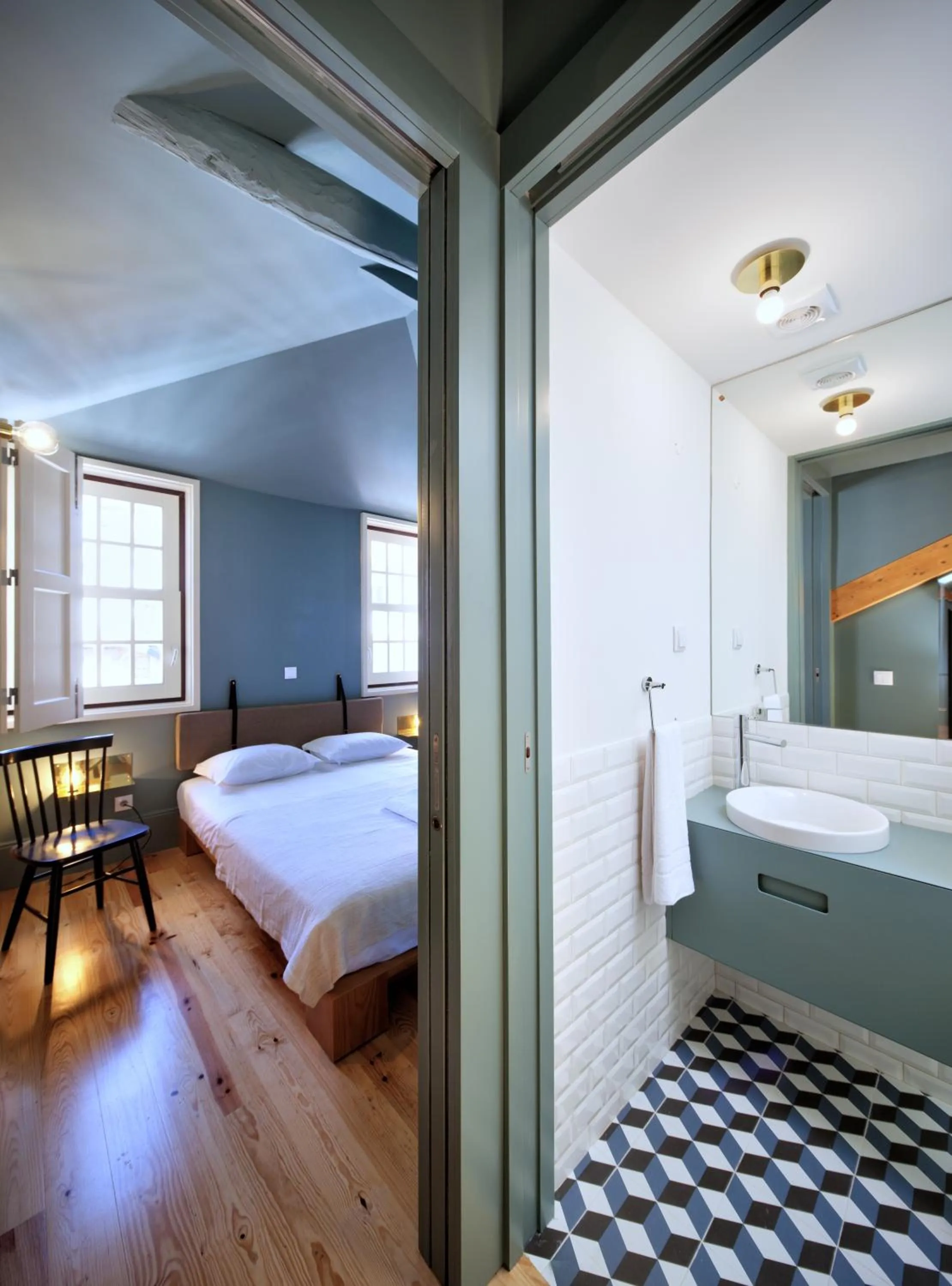 Bathroom, Bed in Oporto Maison Batalha