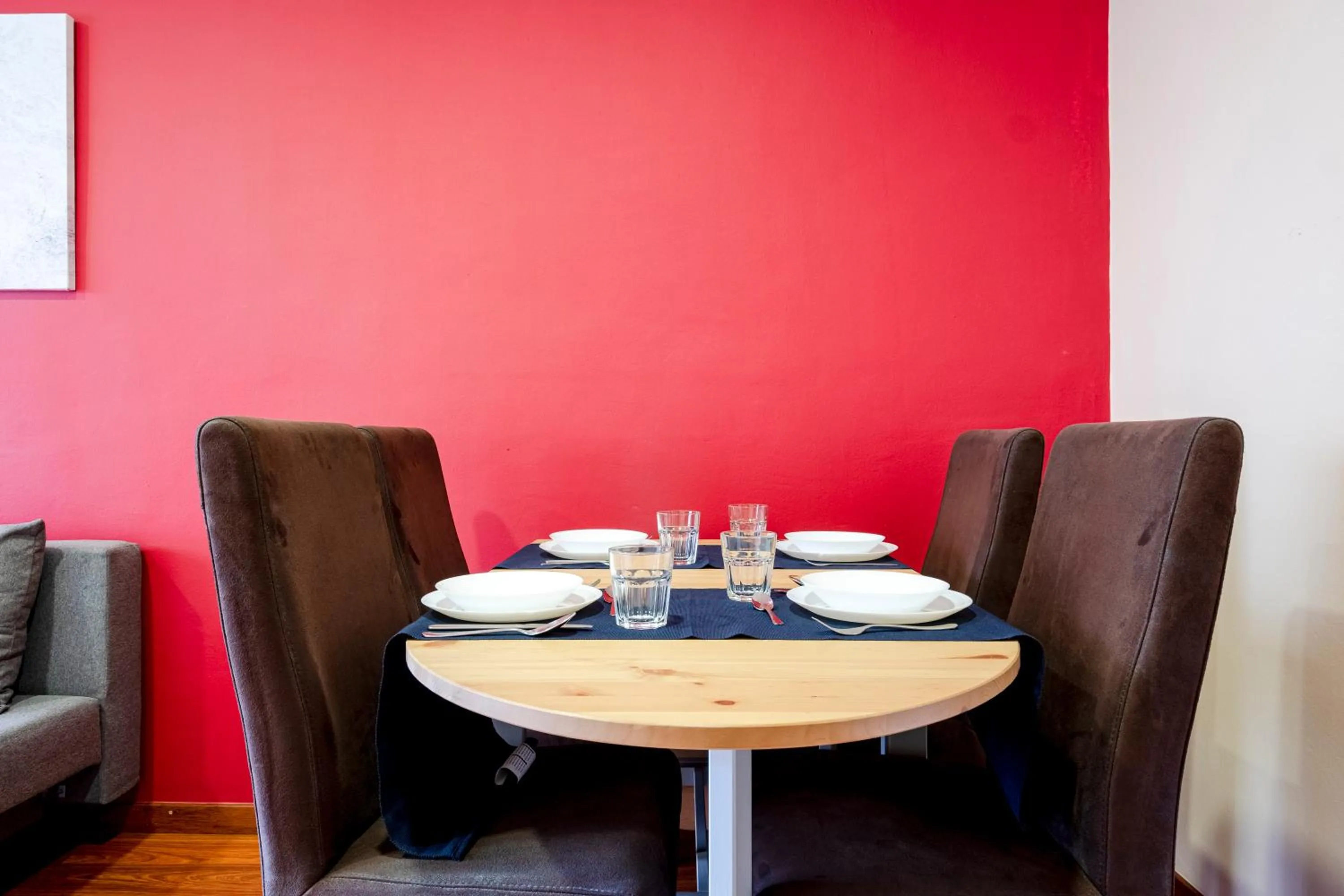 Three Bedroom Apartment in Sants