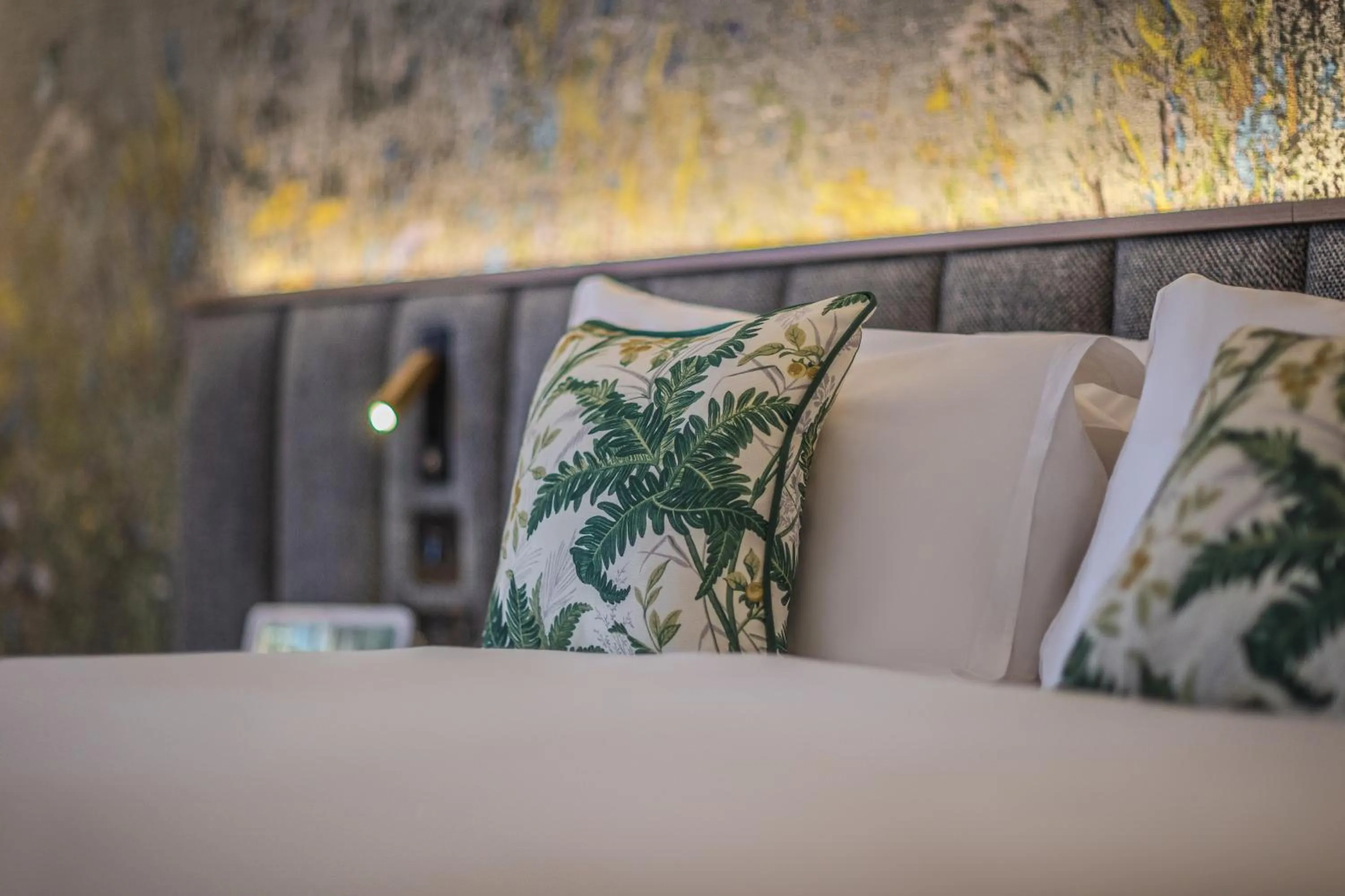 Bed in Reserve, by Warner Hotels - The Runnymede on Thames