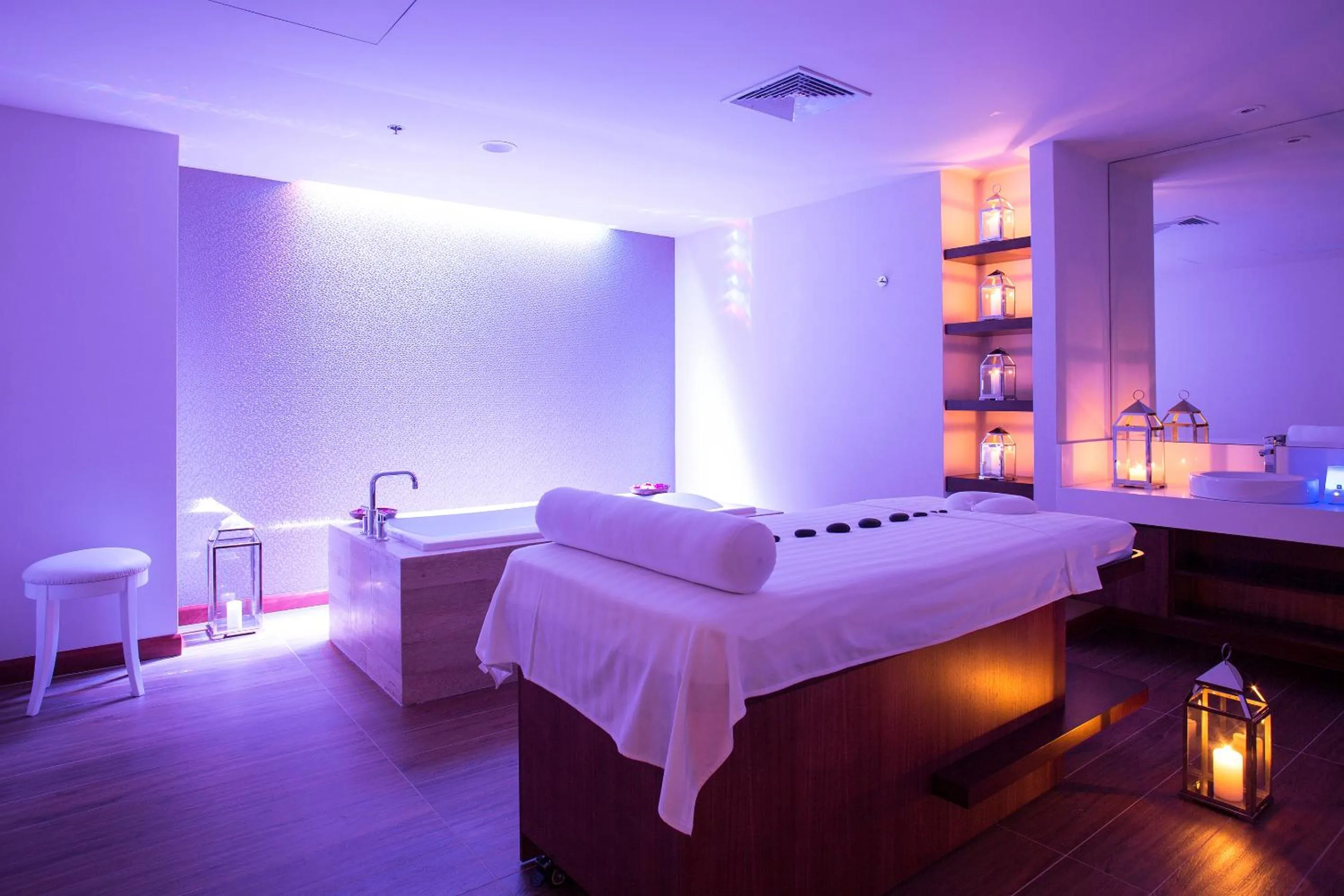 Spa and wellness centre/facilities, Bed in Swissotel Lima