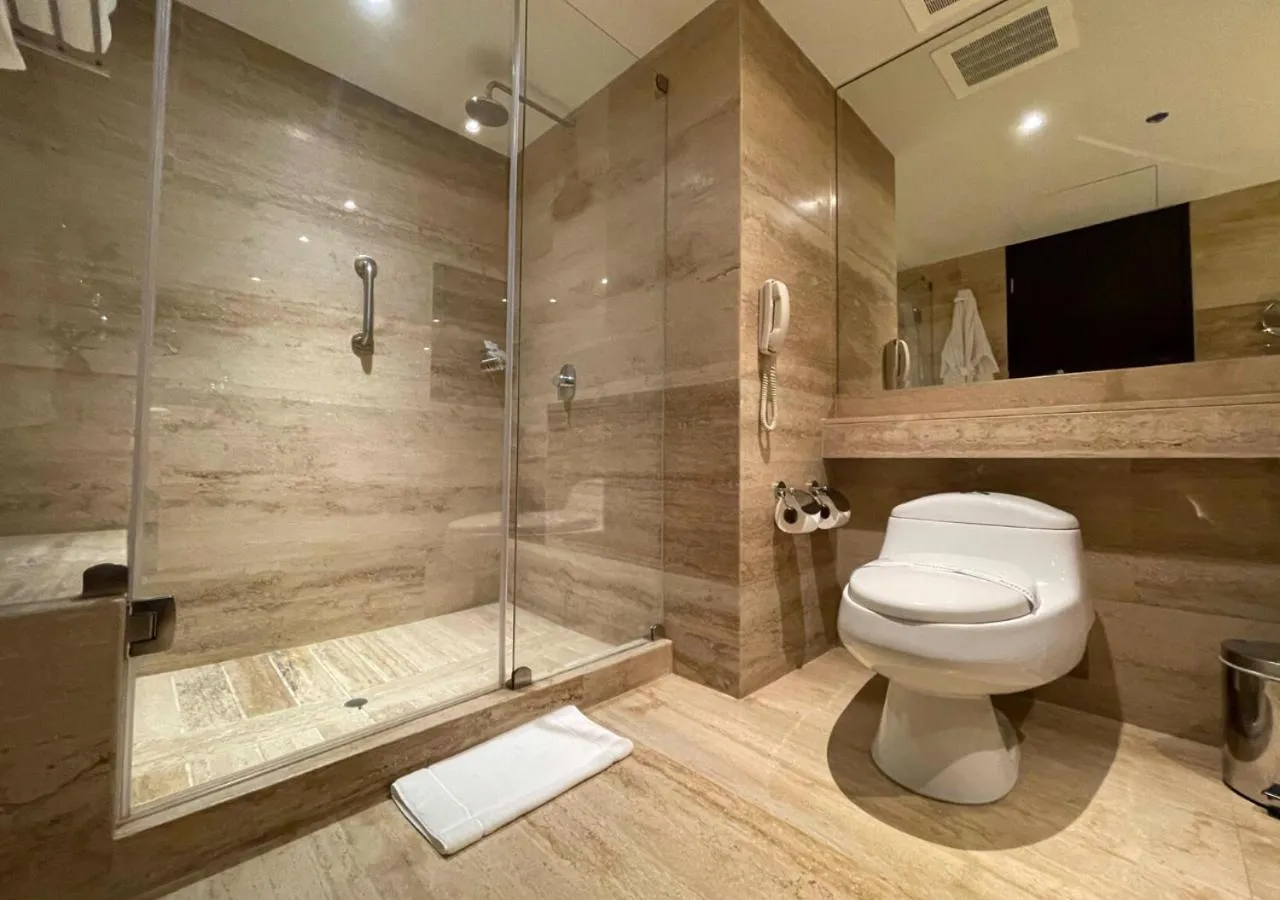 Bathroom in Swissotel Lima