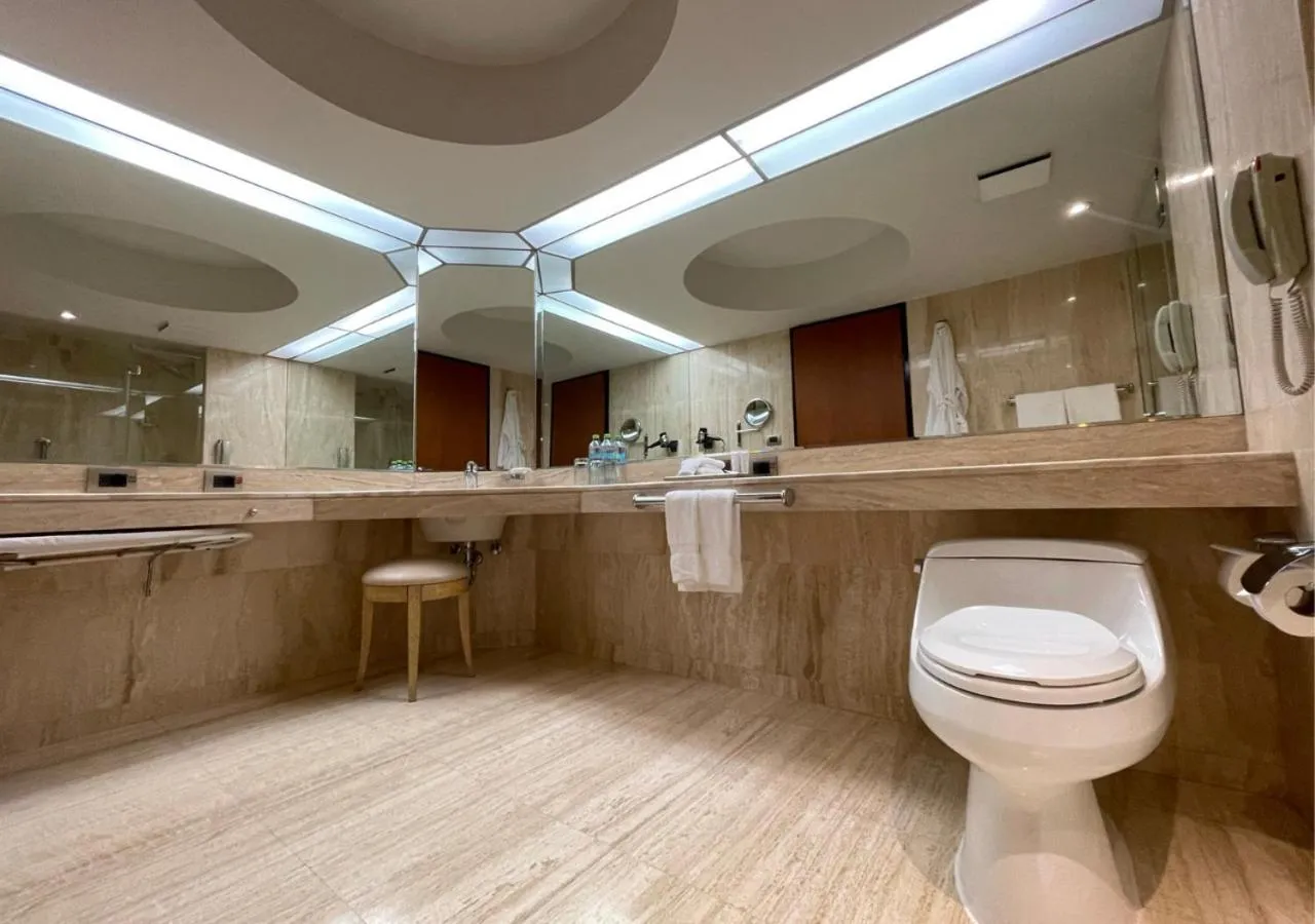 Bathroom in Swissotel Lima