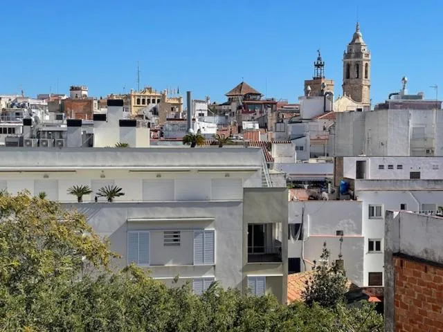 Unique studio Apartment with amazing terrace Sitges centre beach