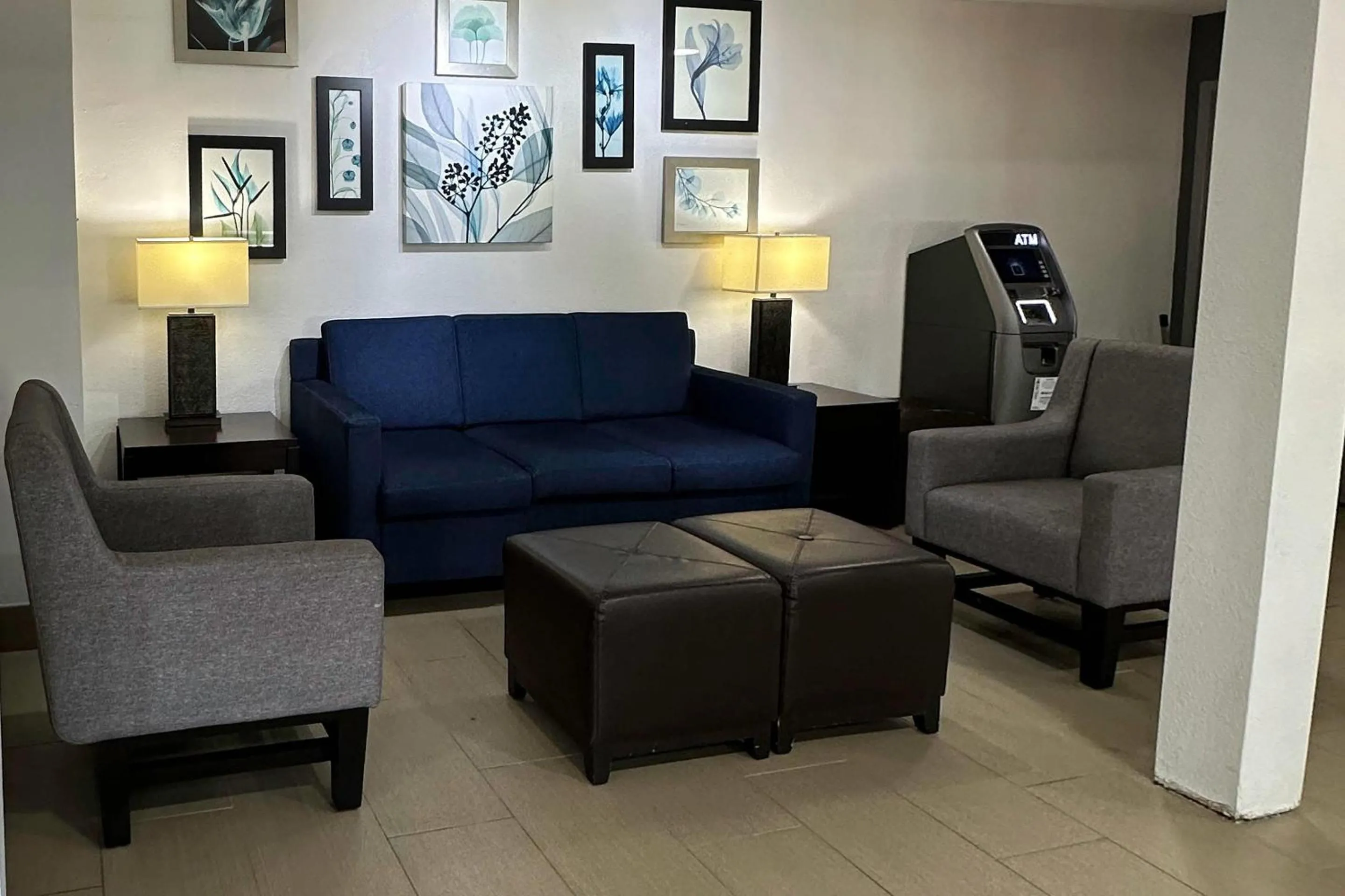 Lobby or reception in Comfort Inn Dallas Park Central