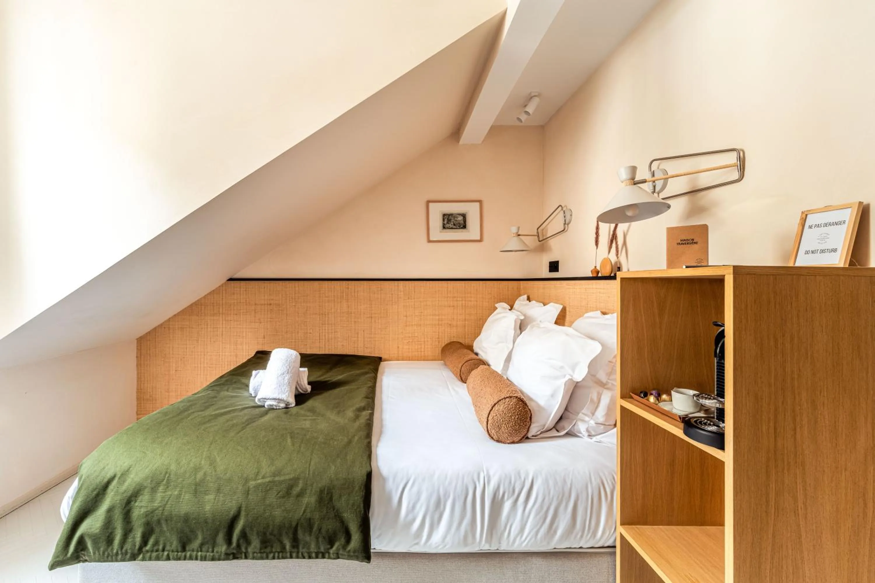 Bedroom, Bed in Hôtel Maison Traversière