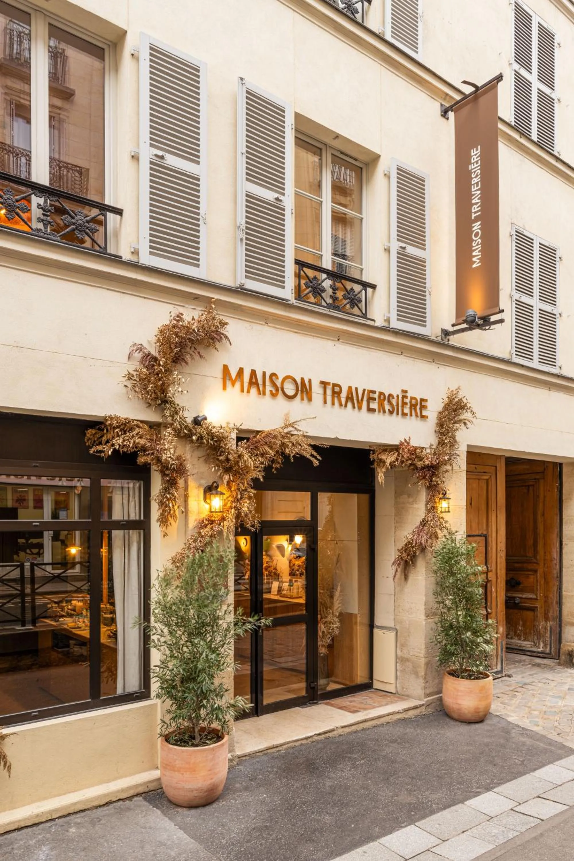 Facade/entrance in Hôtel Maison Traversière