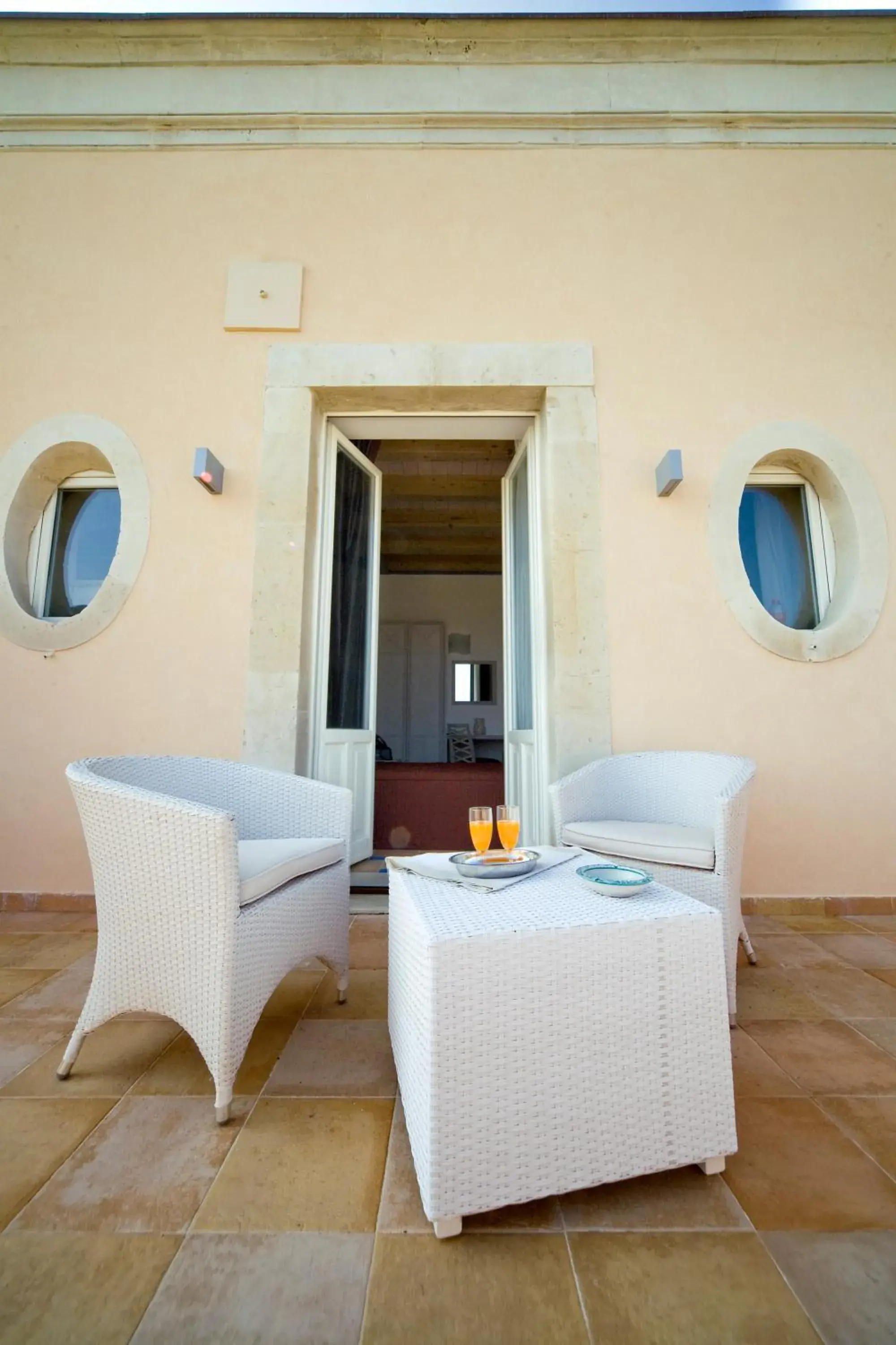 Superior Double or Twin Room with Terrace in Hotel Villa Fanusa Superior Double or Twin Room with Terrace in Hotel Villa Fanusa