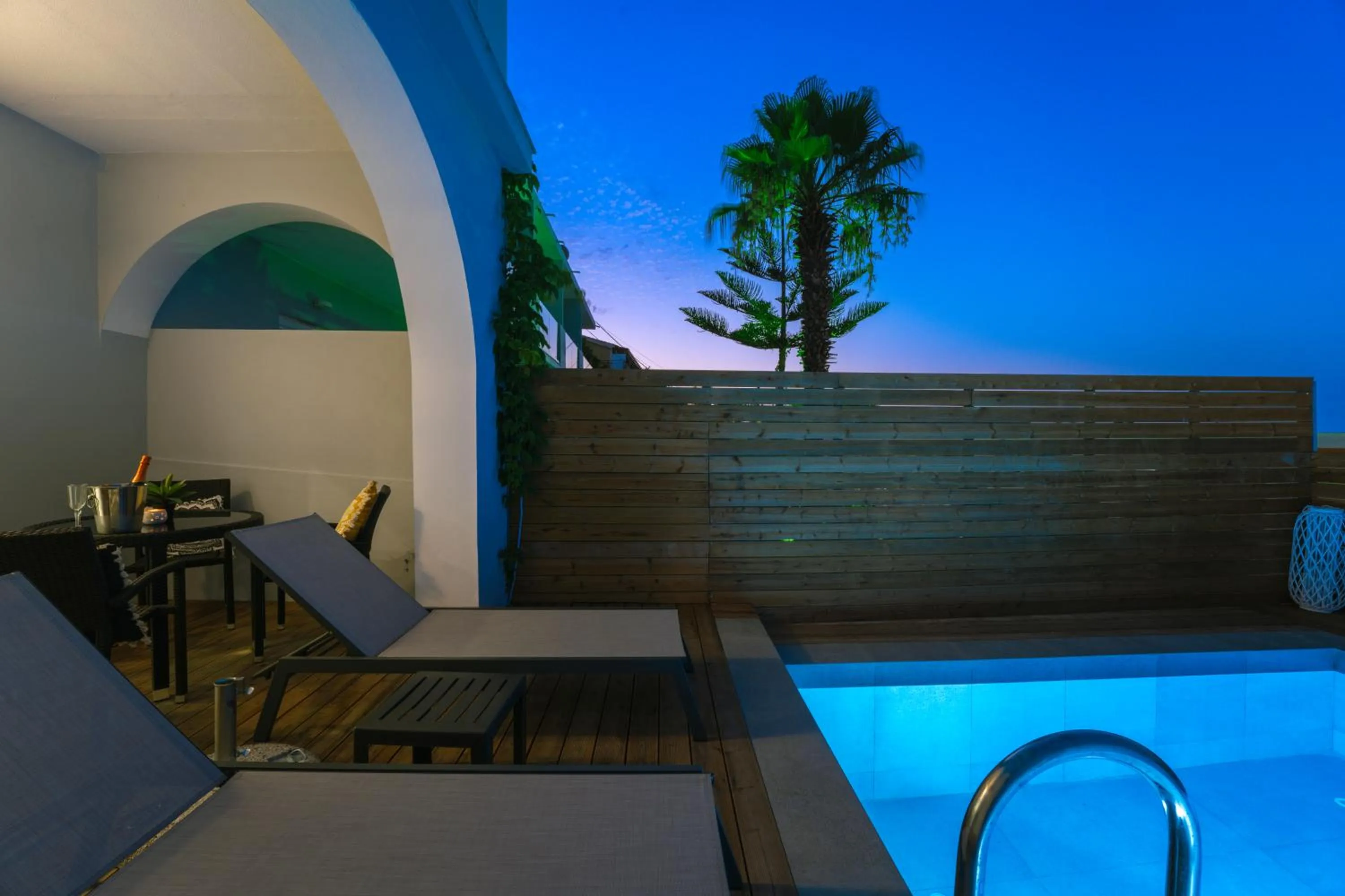 Swimming pool in Callinica Hotel