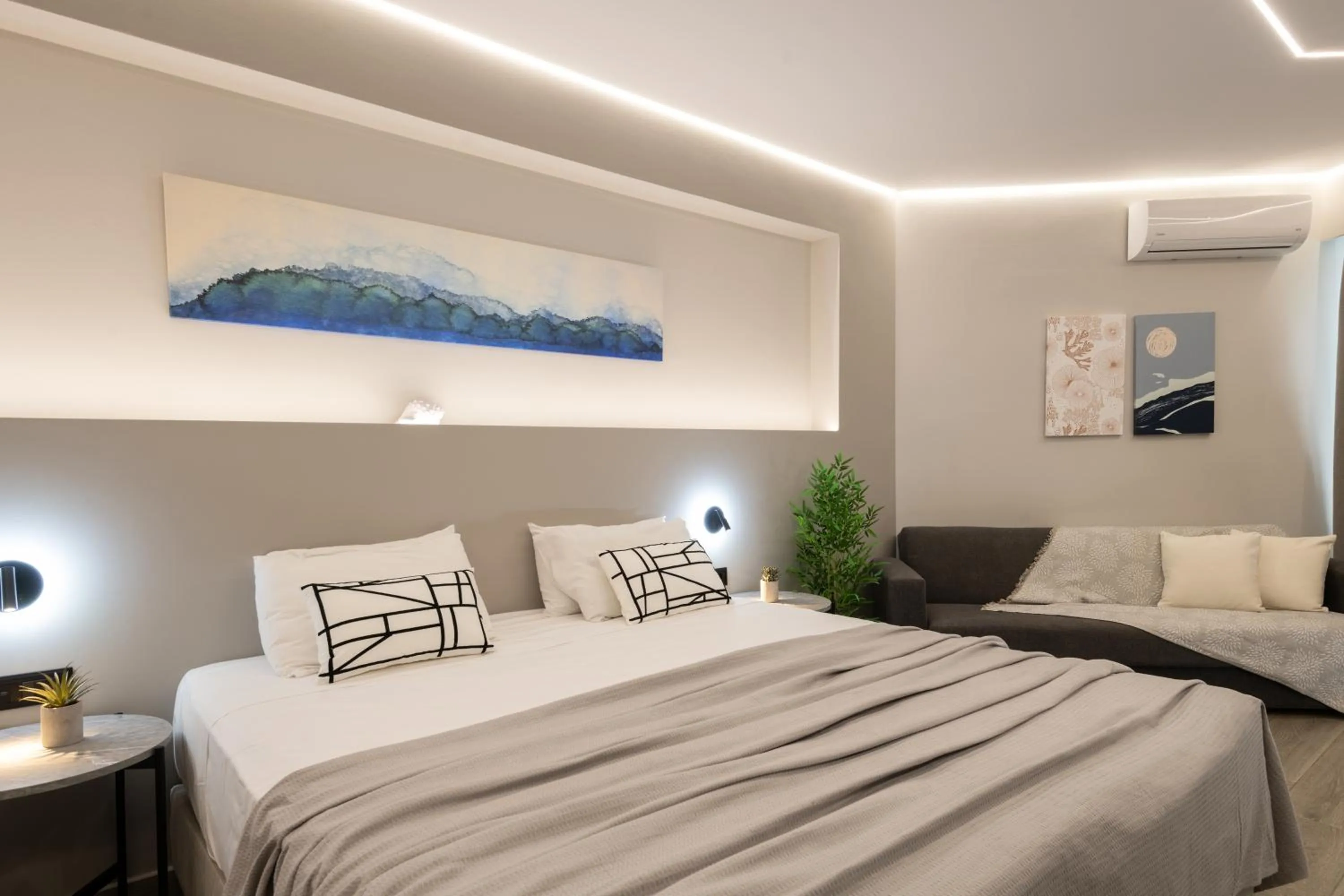 Bed in Callinica Hotel