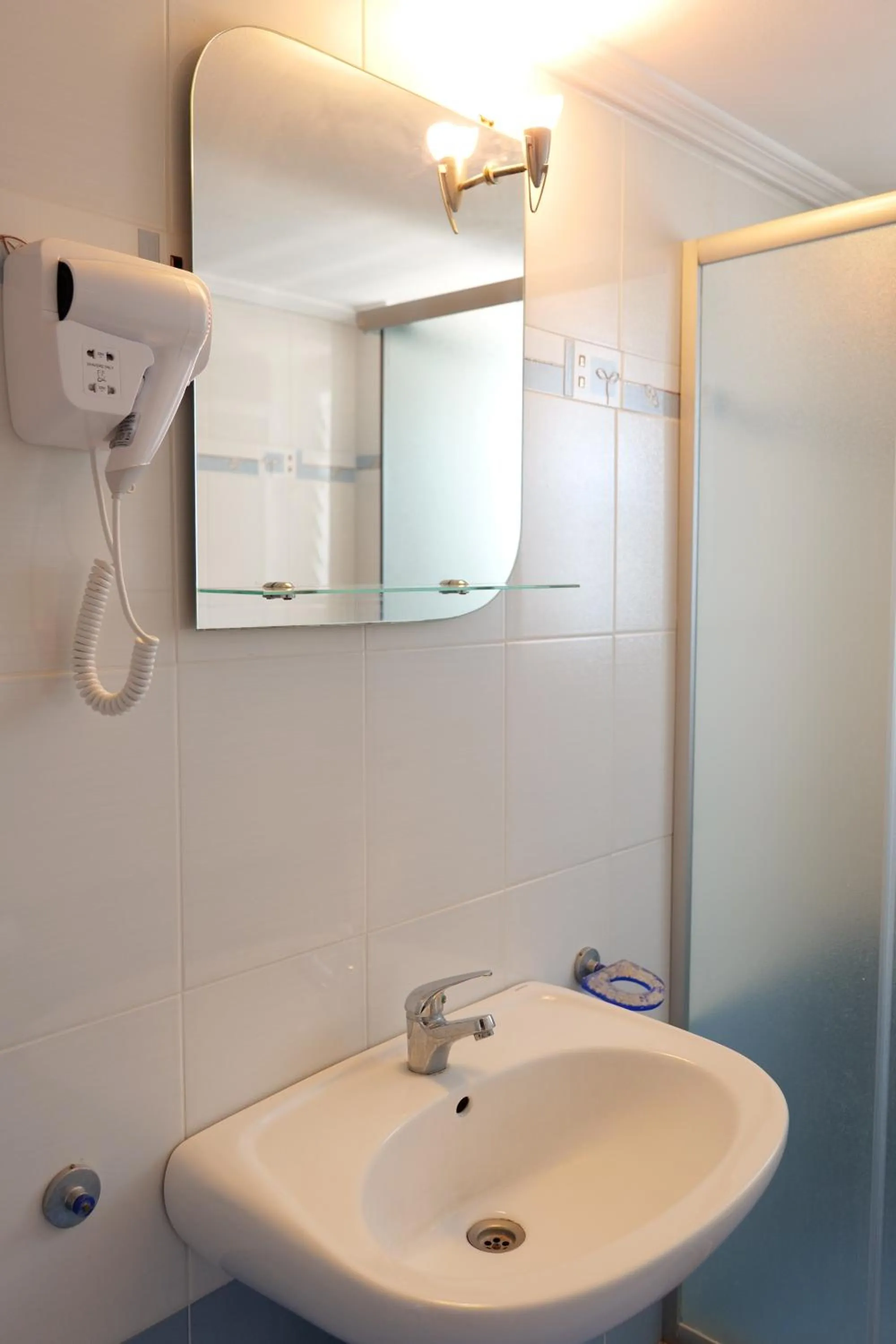 Bathroom in Miracle Apartments Saranda