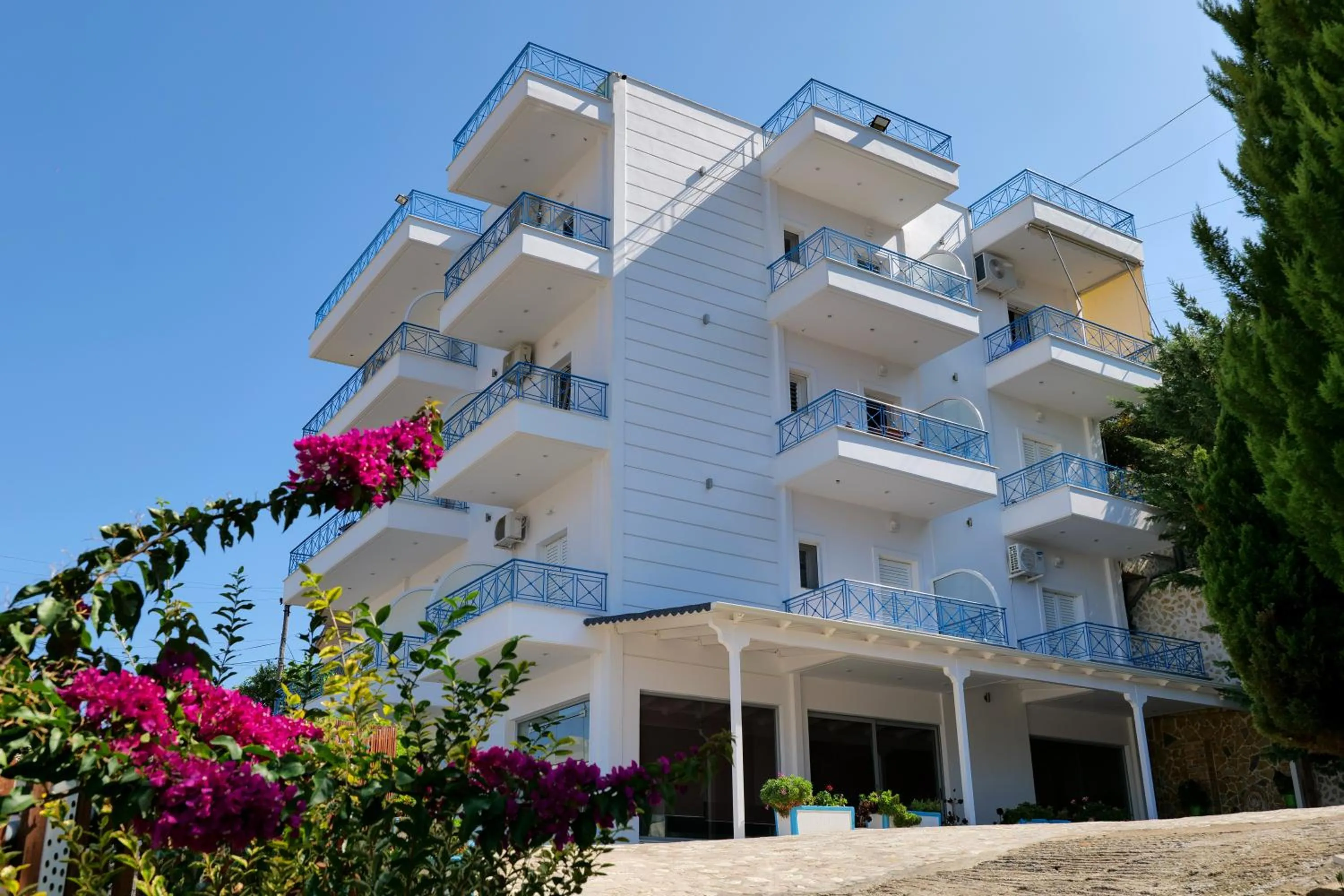 Property building in Miracle Apartments Saranda