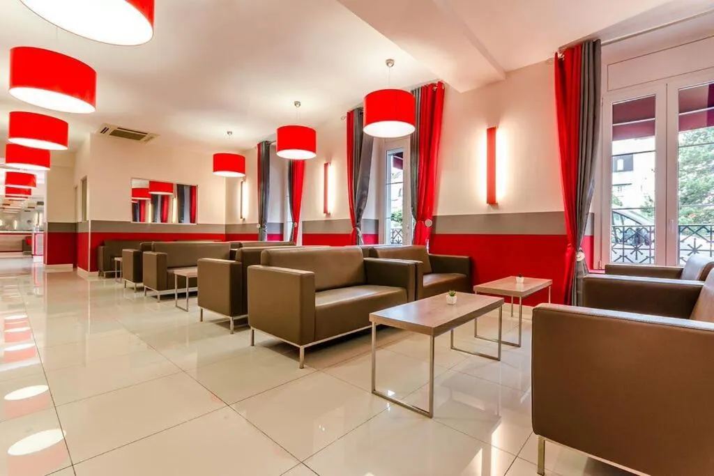 Lobby or reception in Hôtel Saint Louis de France