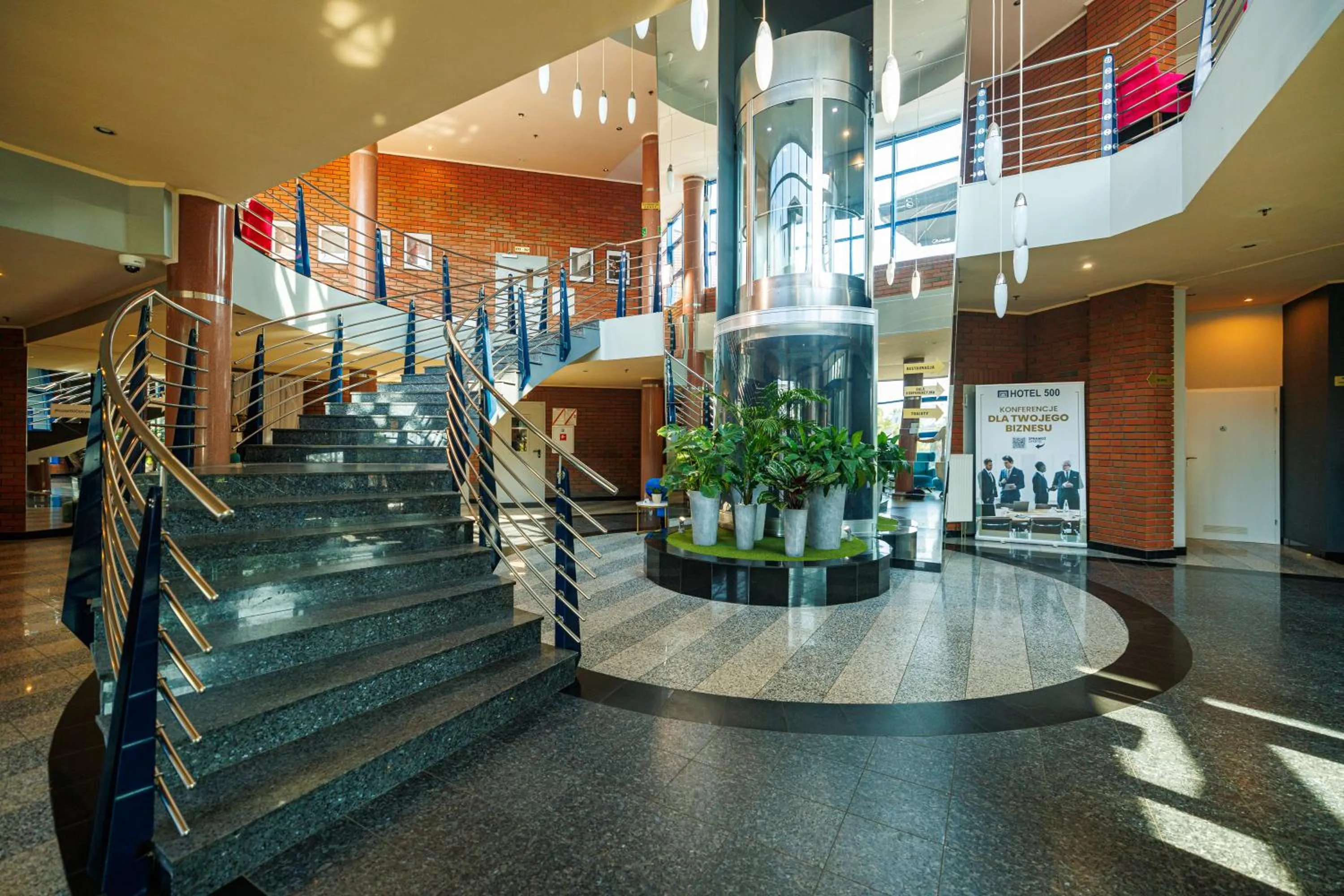 Lobby or reception in Hotel 500 W Strykowie