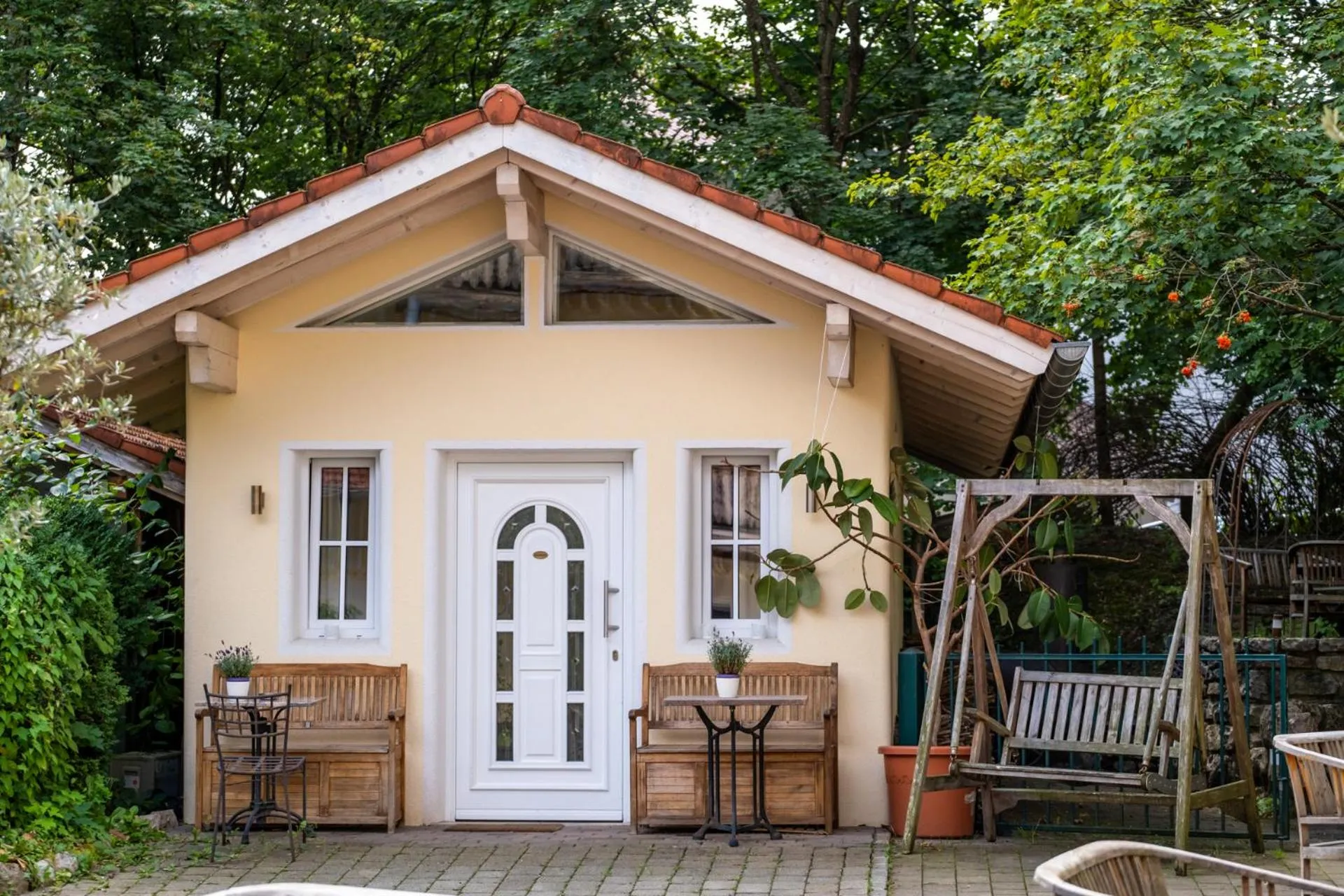 Property building in Landhaus Hotel Wolfratshausen