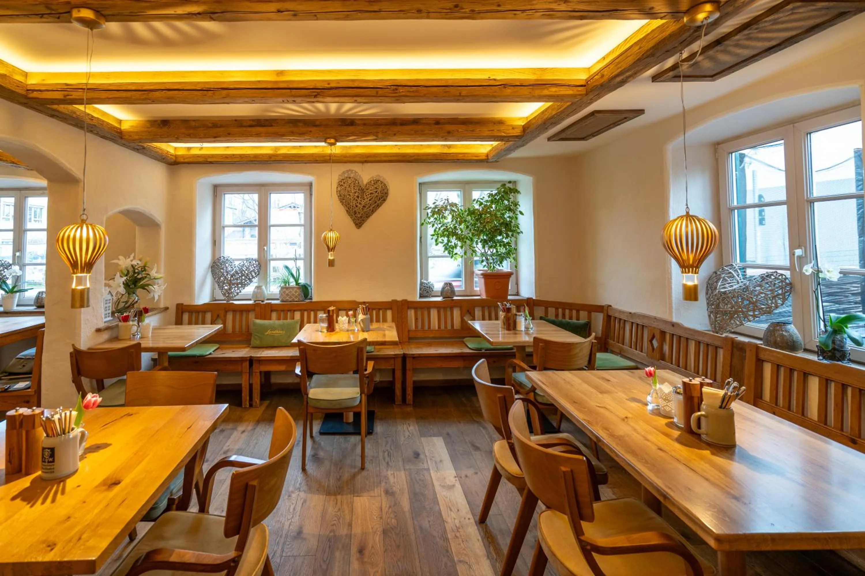 Restaurant/places to eat in Landhaus Hotel Wolfratshausen