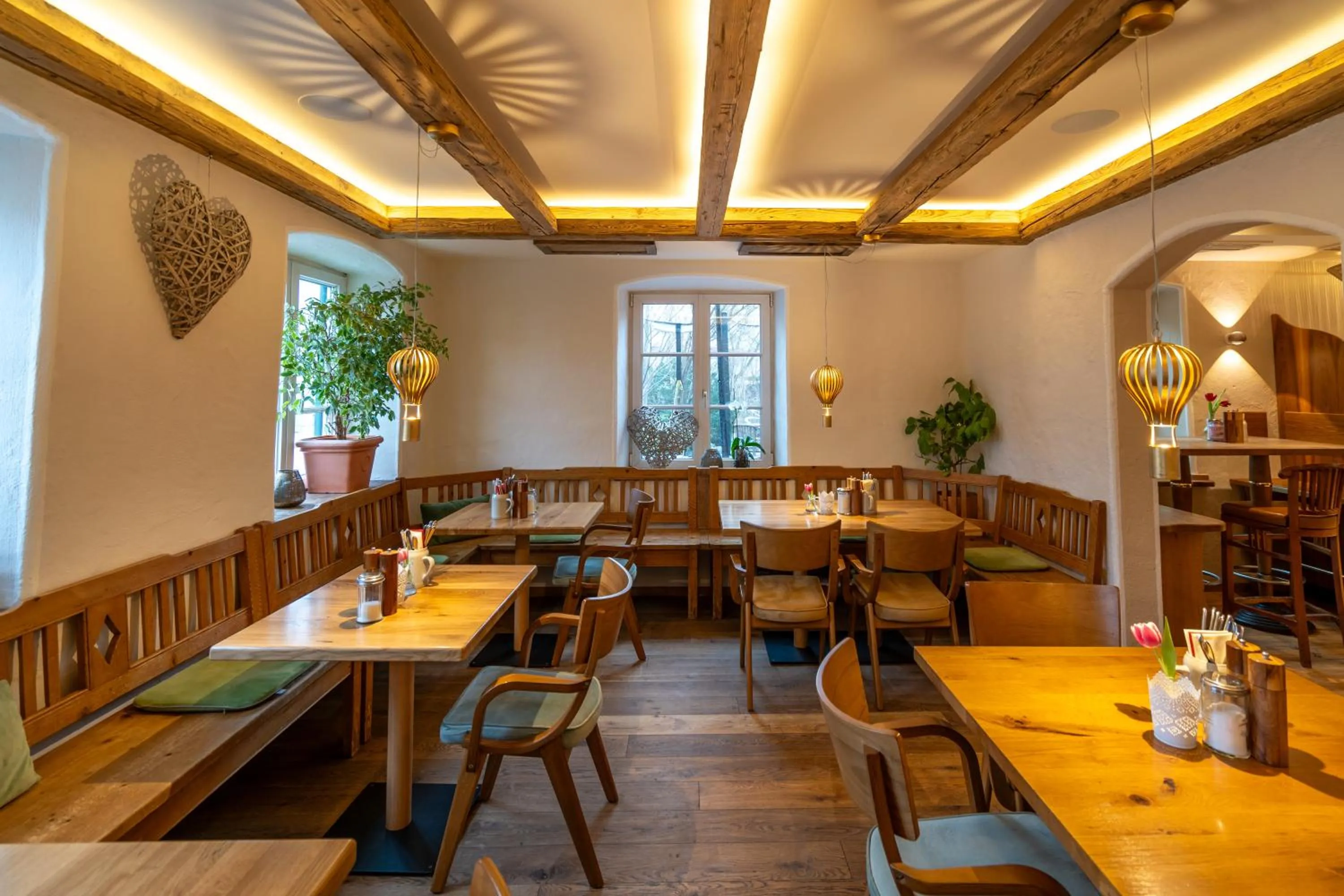 Restaurant/places to eat in Landhaus Hotel Wolfratshausen