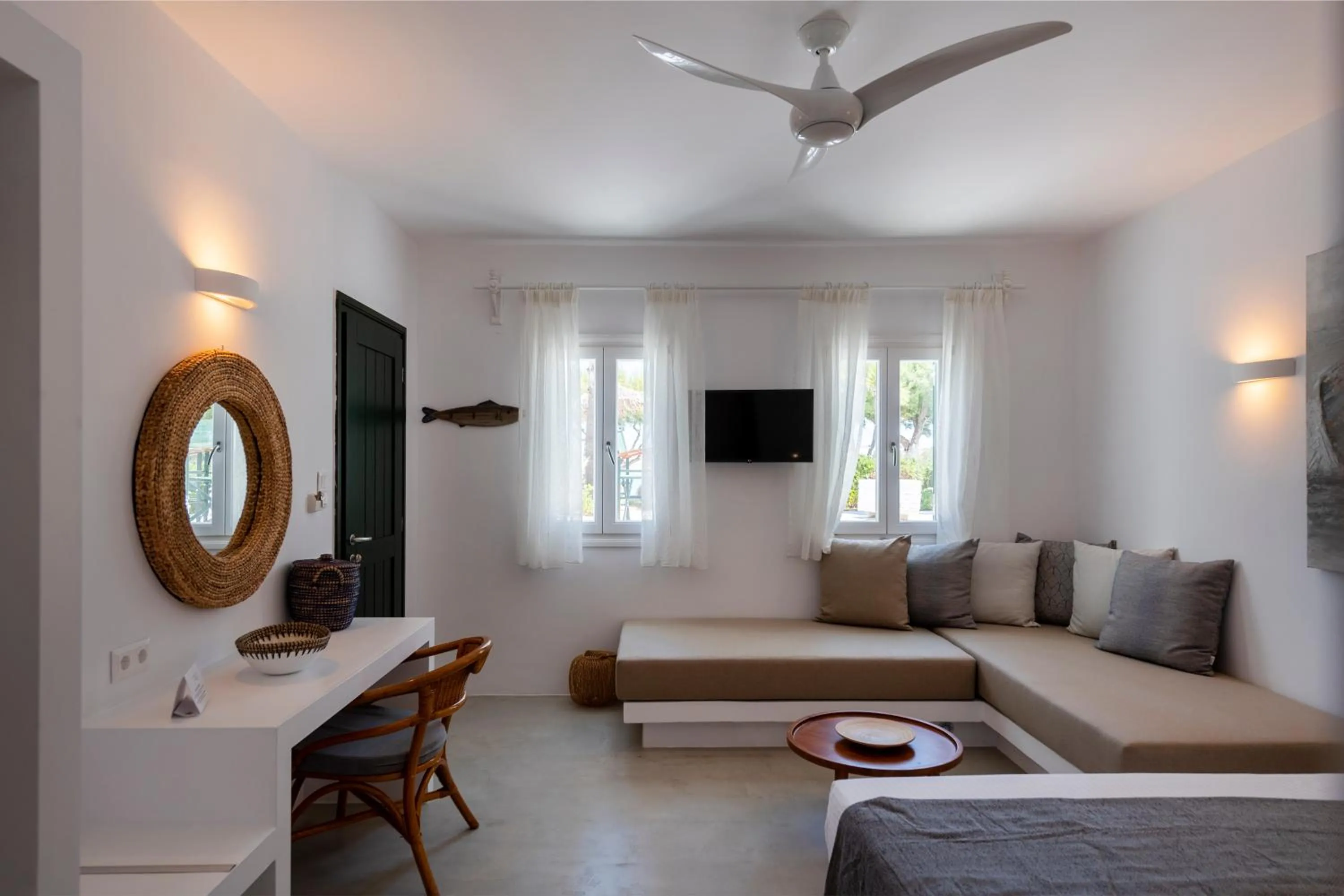 fireplace, Bed in Kalypso Hotel