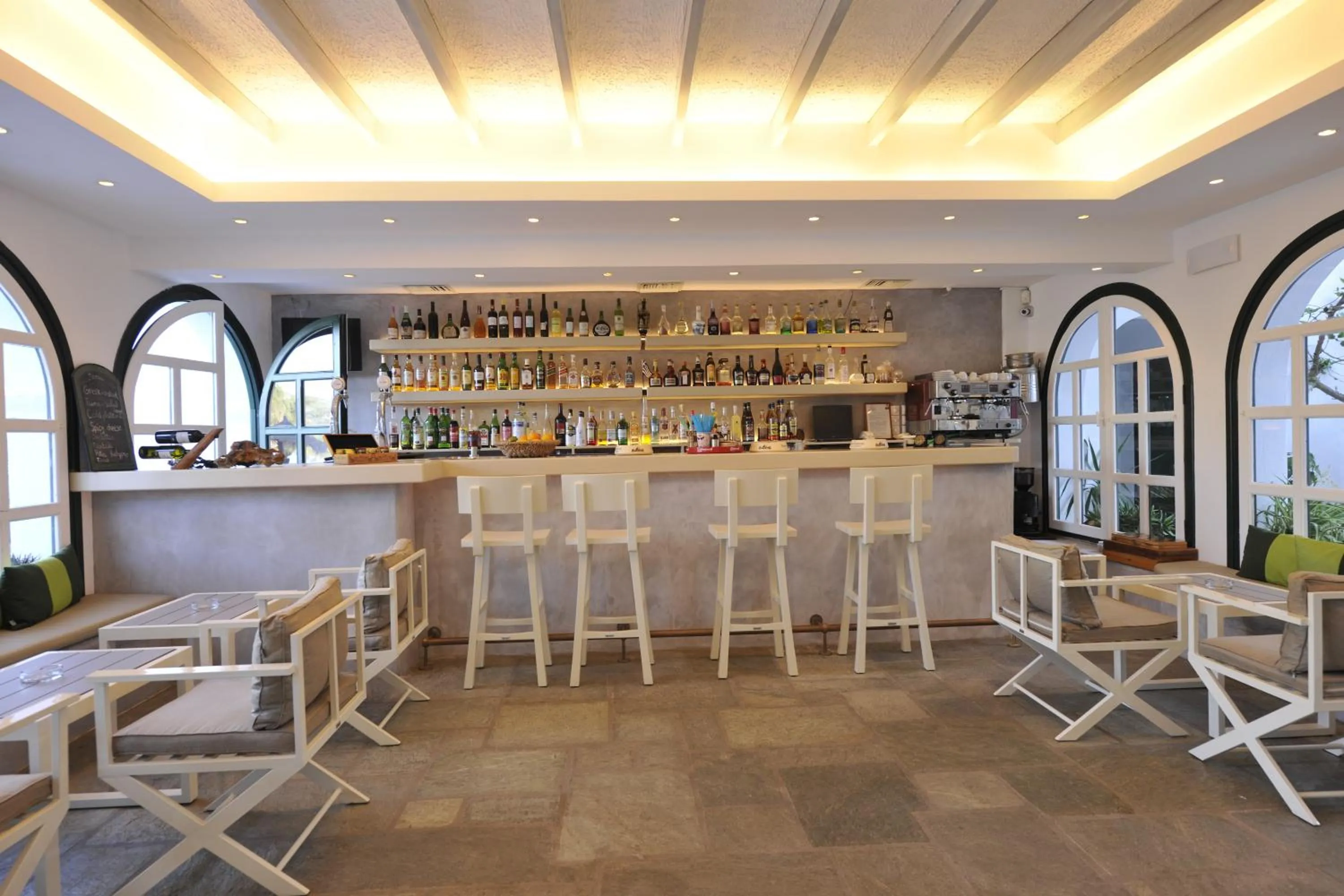 Lounge or bar in Kalypso Hotel