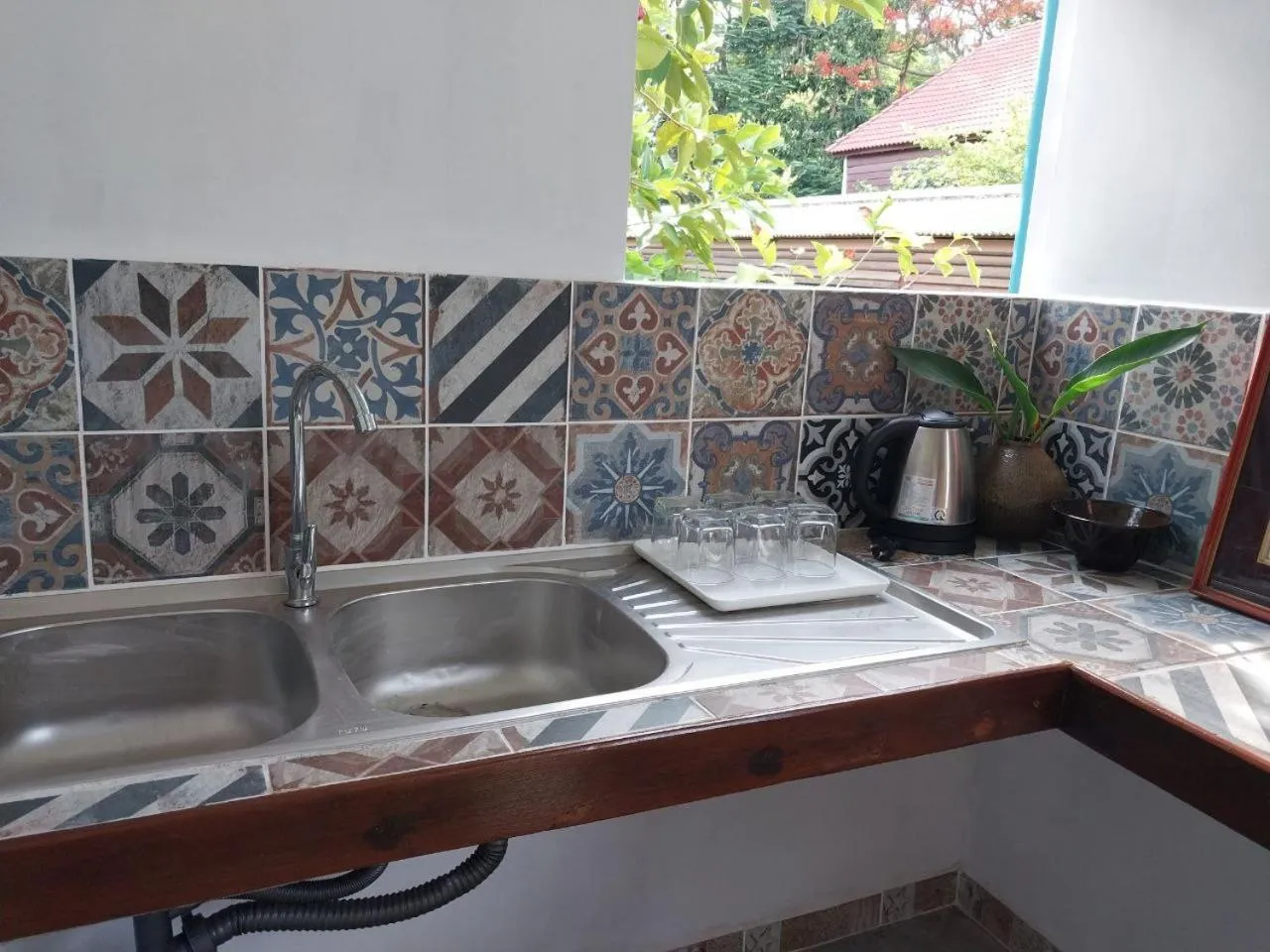 Kitchen or kitchenette in ANGKOR DINO B&B