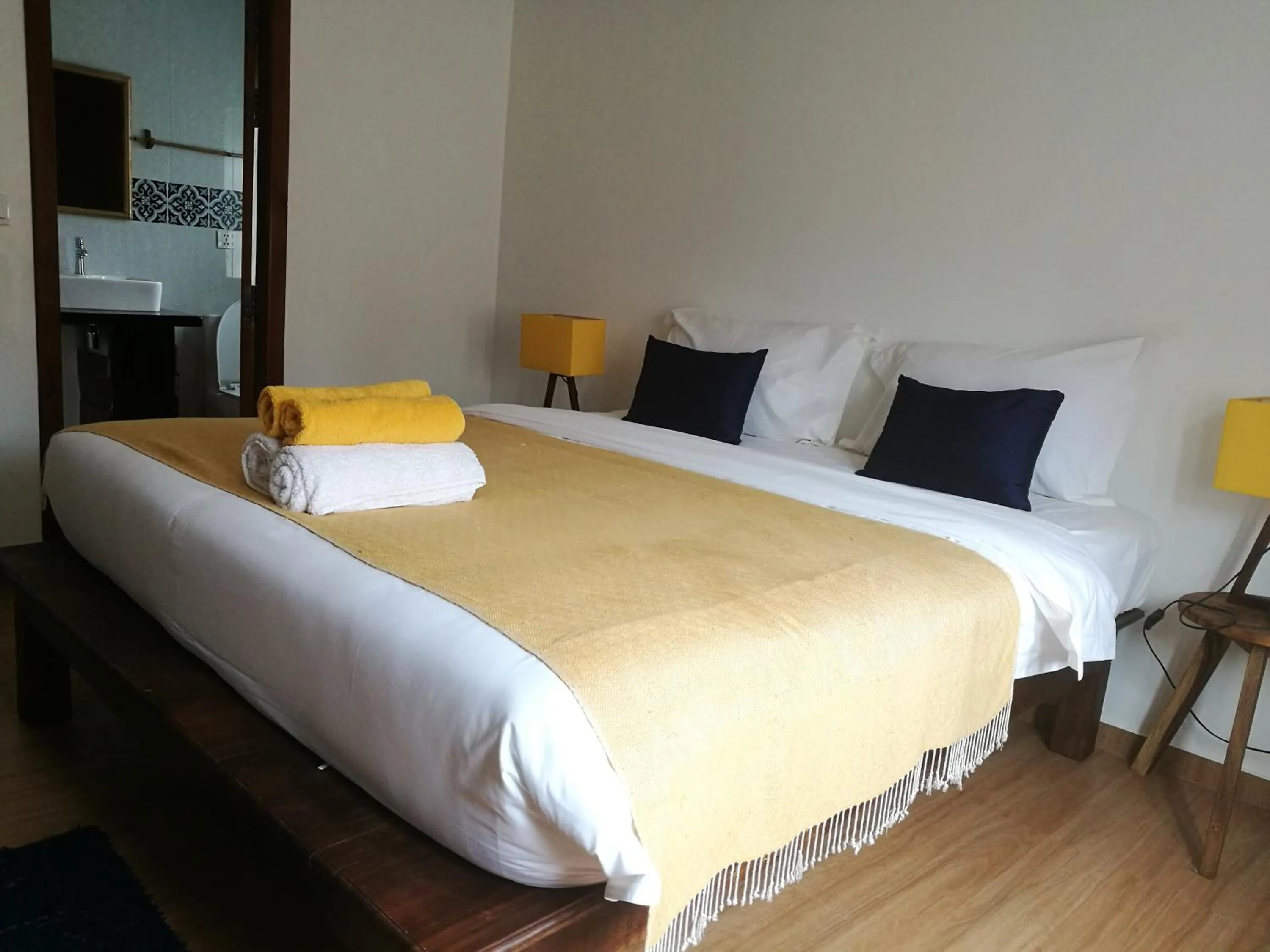 Bathroom, Bed in ANGKOR DINO B&B