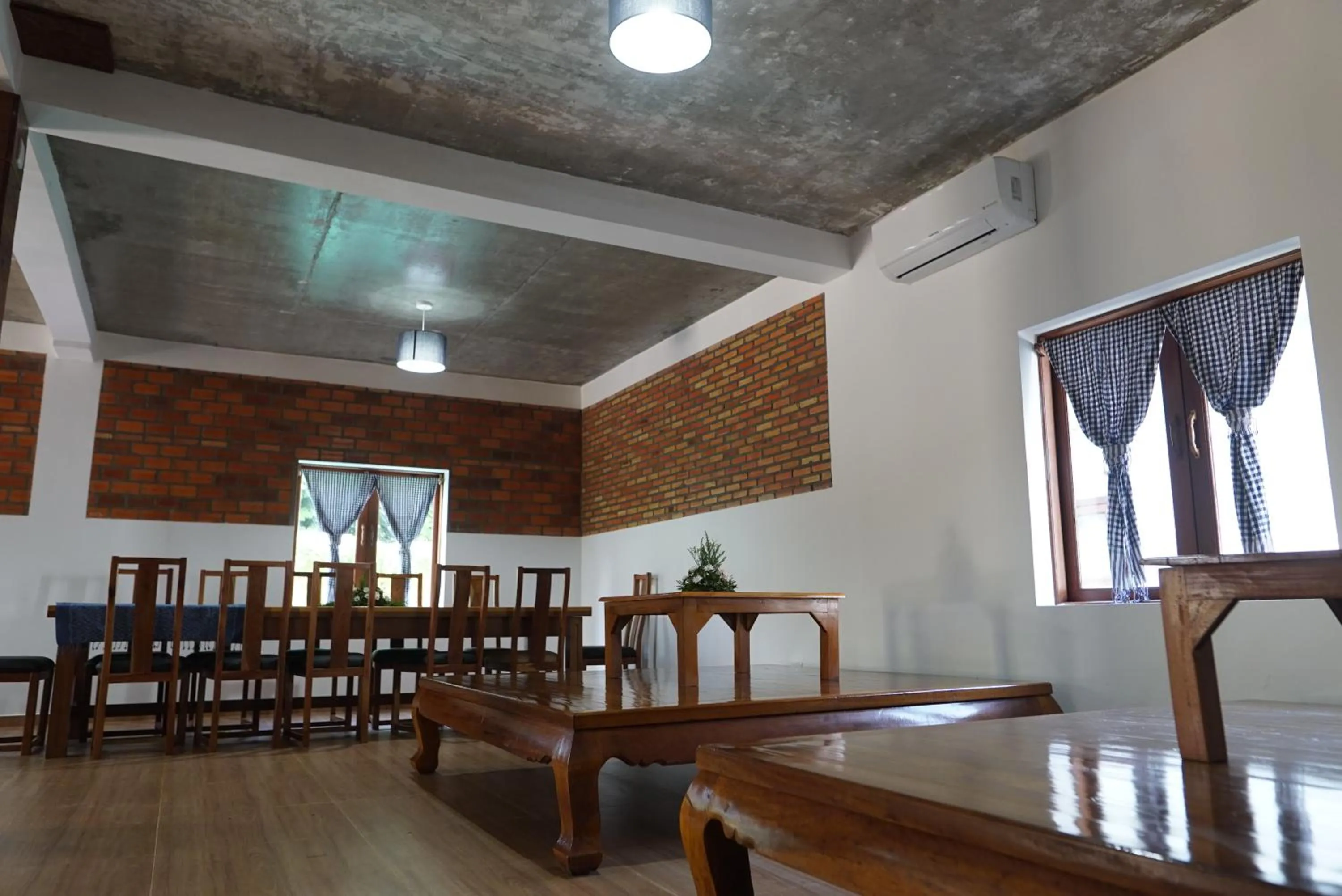 Restaurant/places to eat in ANGKOR DINO B&B