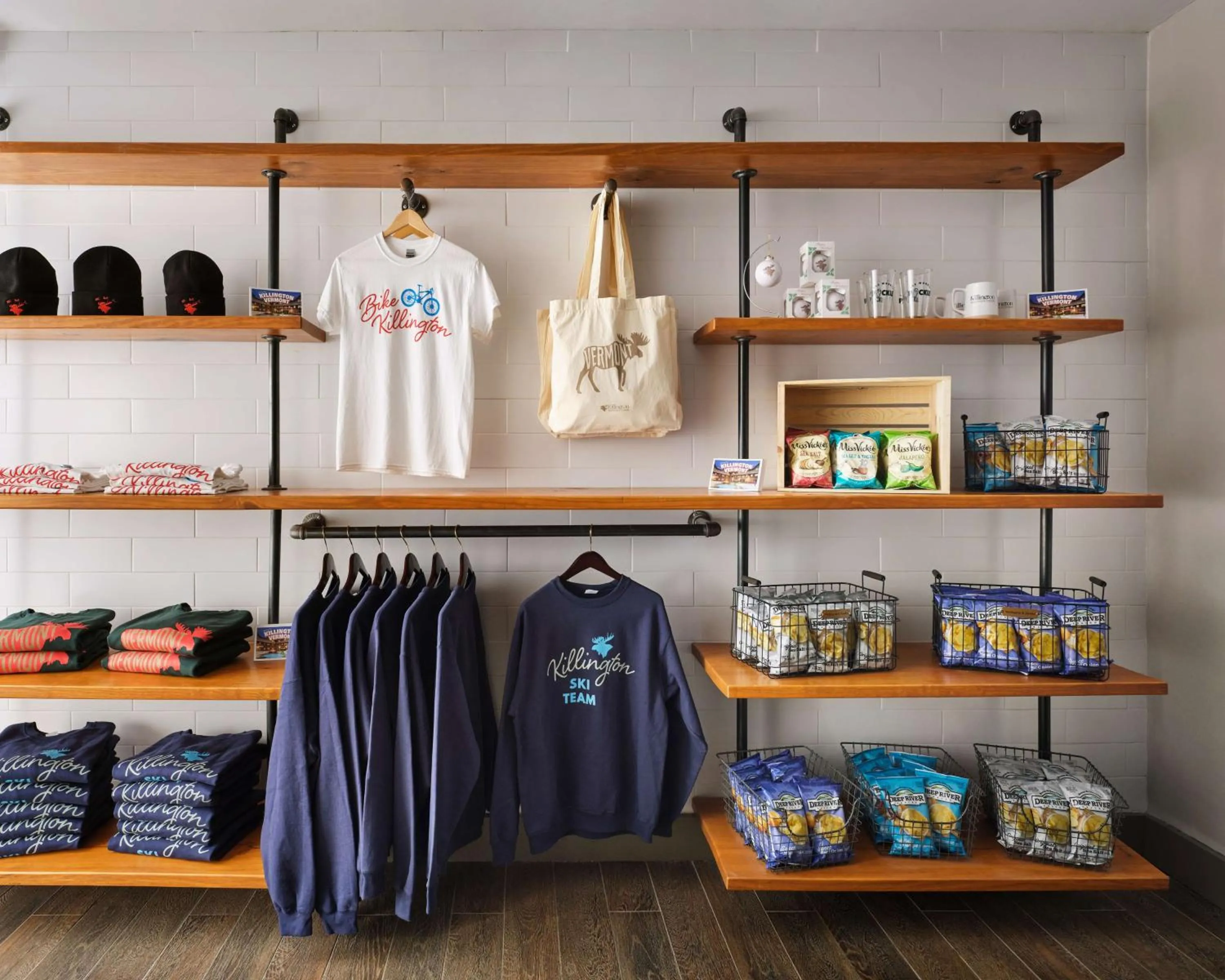 On-site shops in Killington Mountain Lodge, Tapestry Collection by Hilton