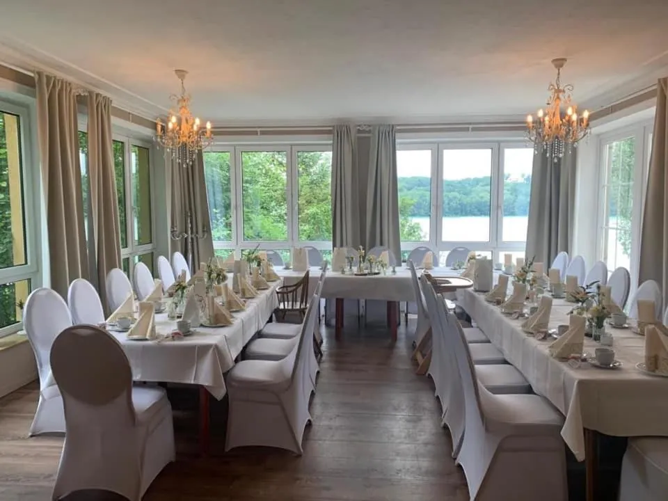 Strandhotel Vier Jahreszeiten Buckow