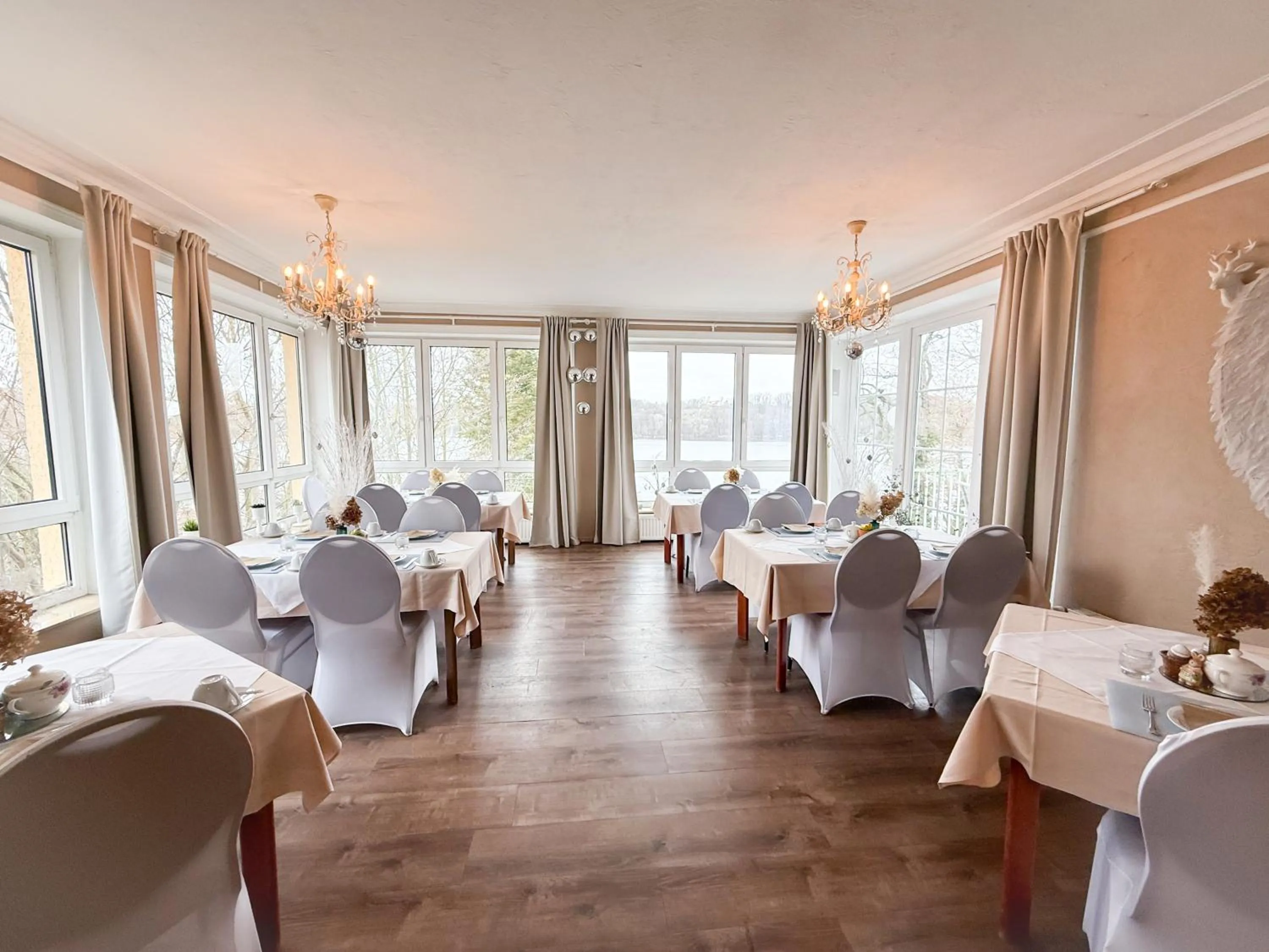 Strandhotel Vier Jahreszeiten Buckow