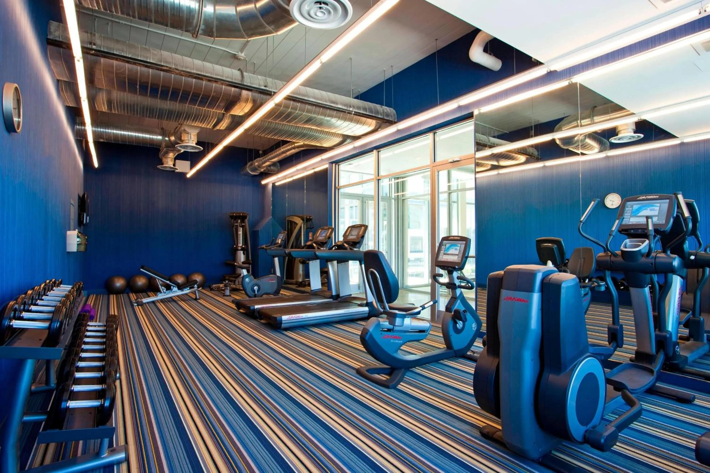 Fitness centre/facilities in Aloft Dulles Airport North