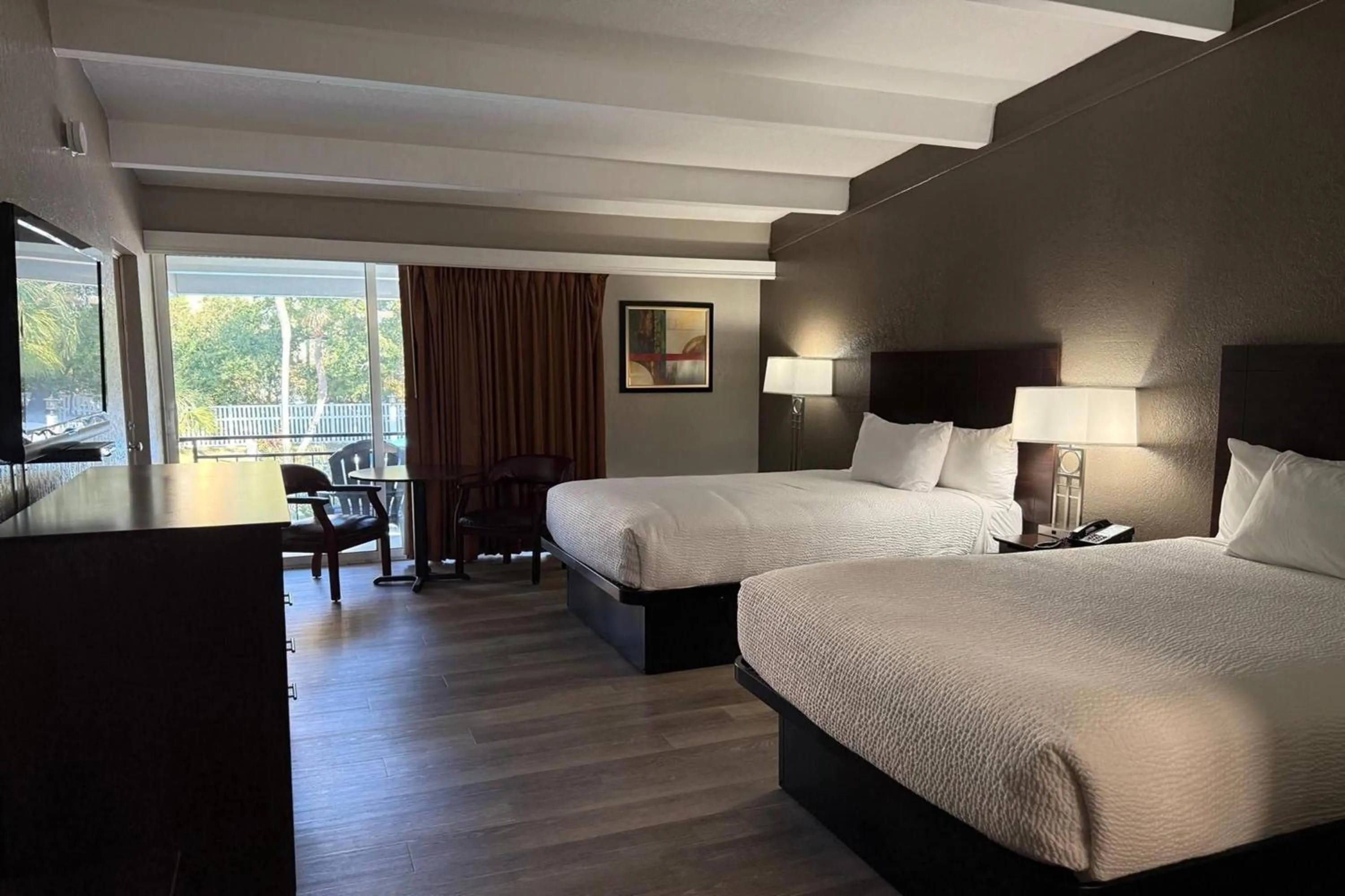 Photo of the whole room, Bed in Travelodge by Wyndham Lakeland