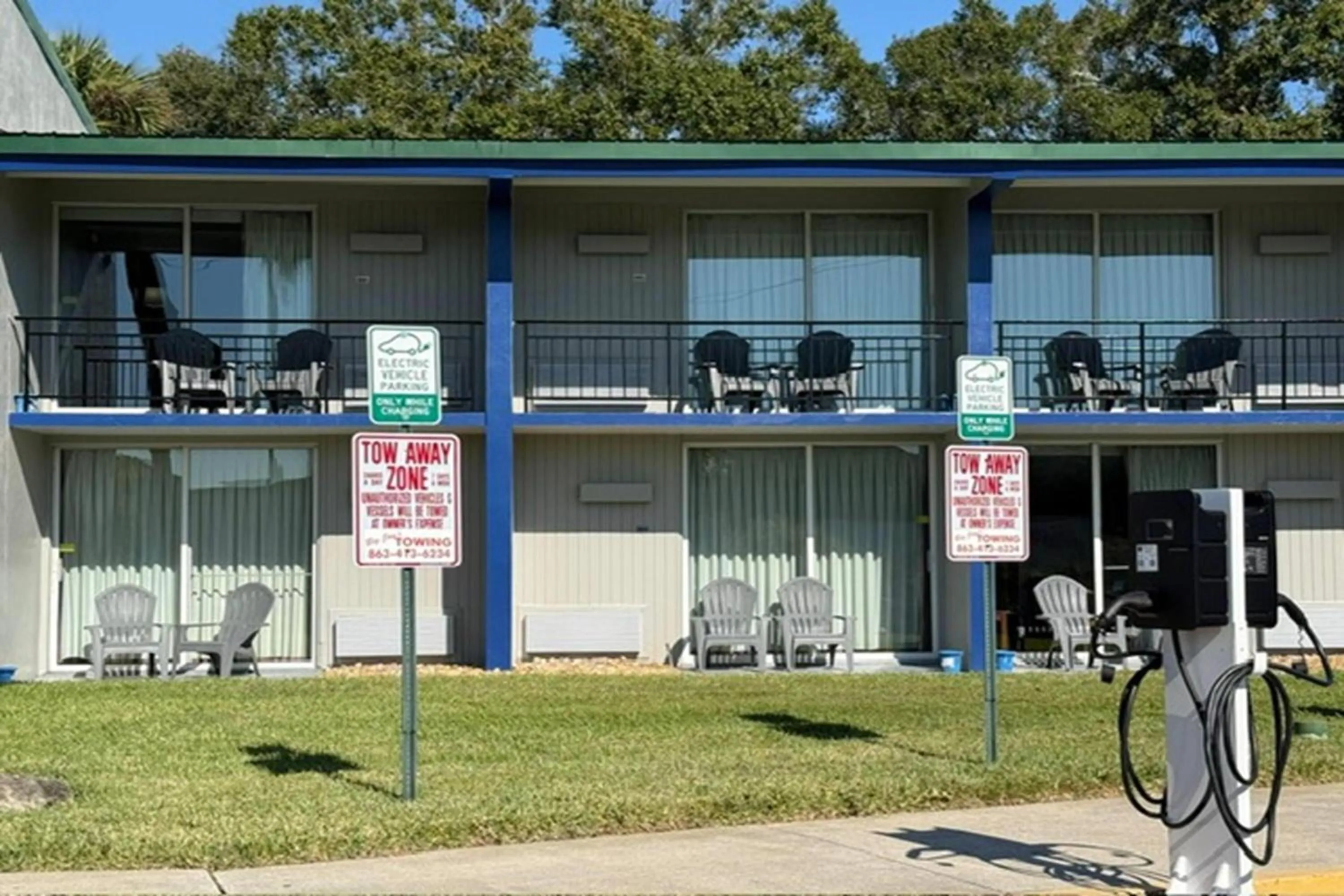 Property building in Travelodge by Wyndham Lakeland