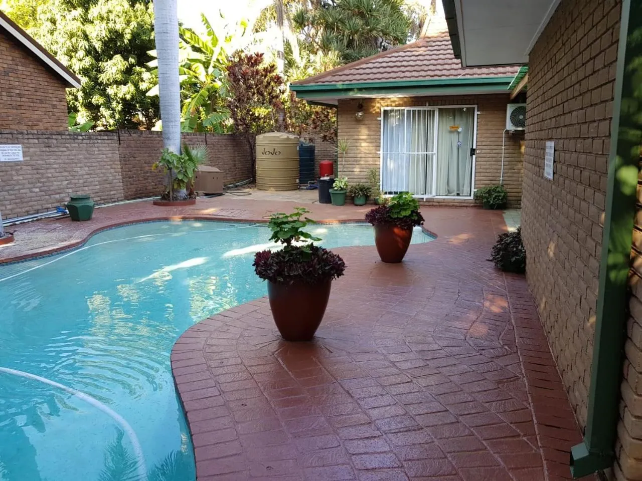 Xisaka Guest House