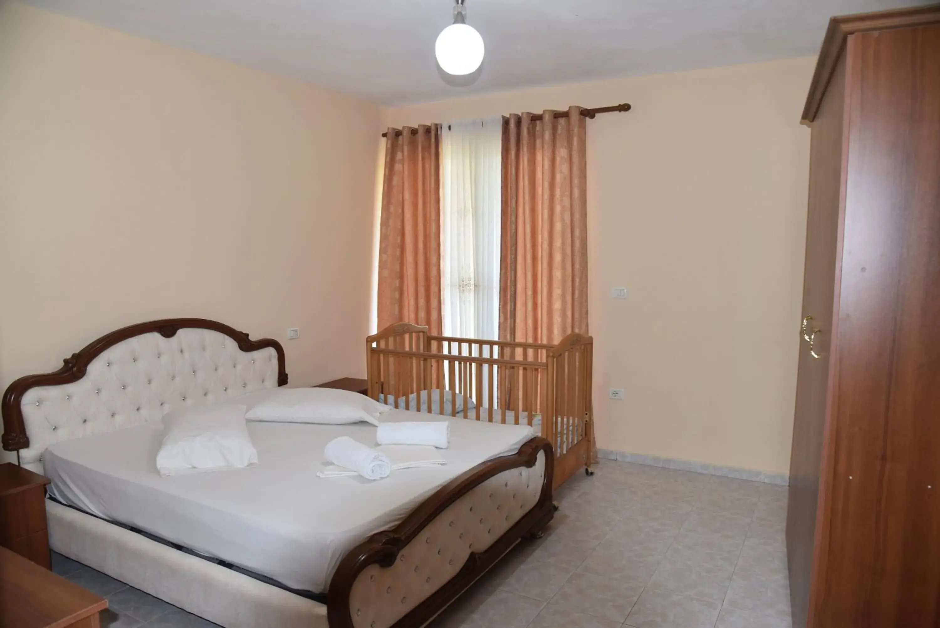 One-Bedroom Apartment in Hotel Sunrise One-Bedroom Apartment in Hotel Sunrise