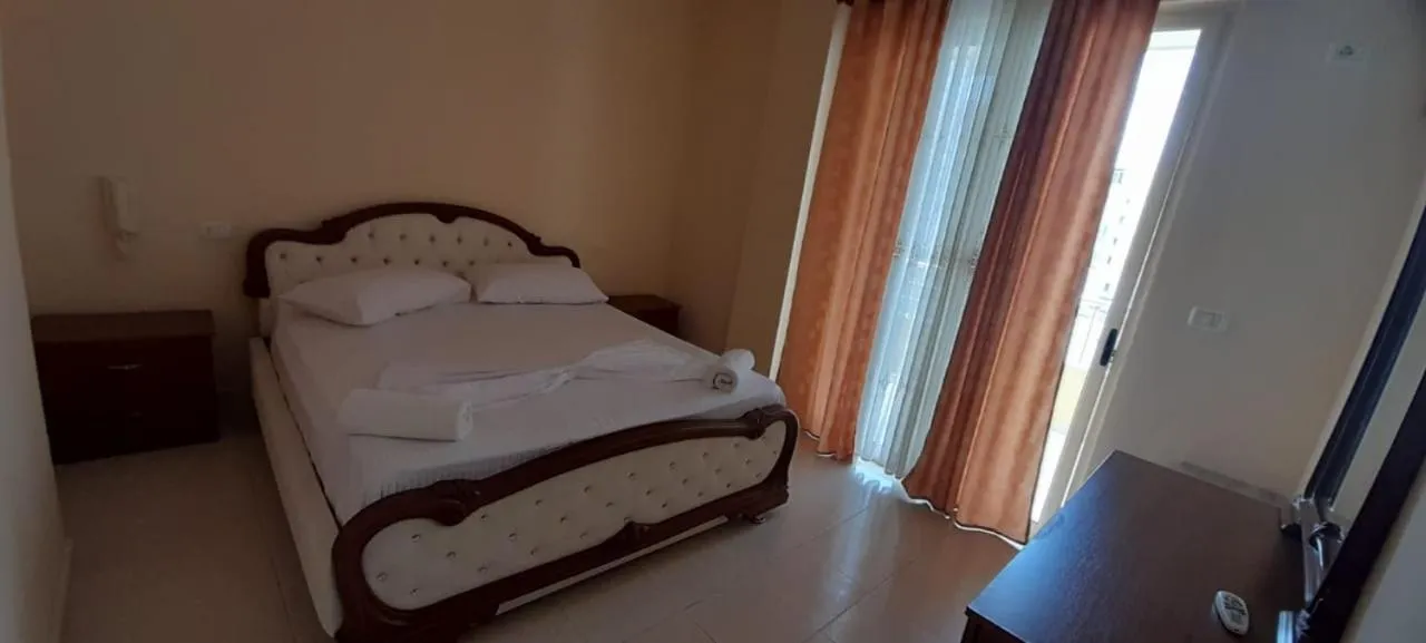 Bed in Hotel Sunrise