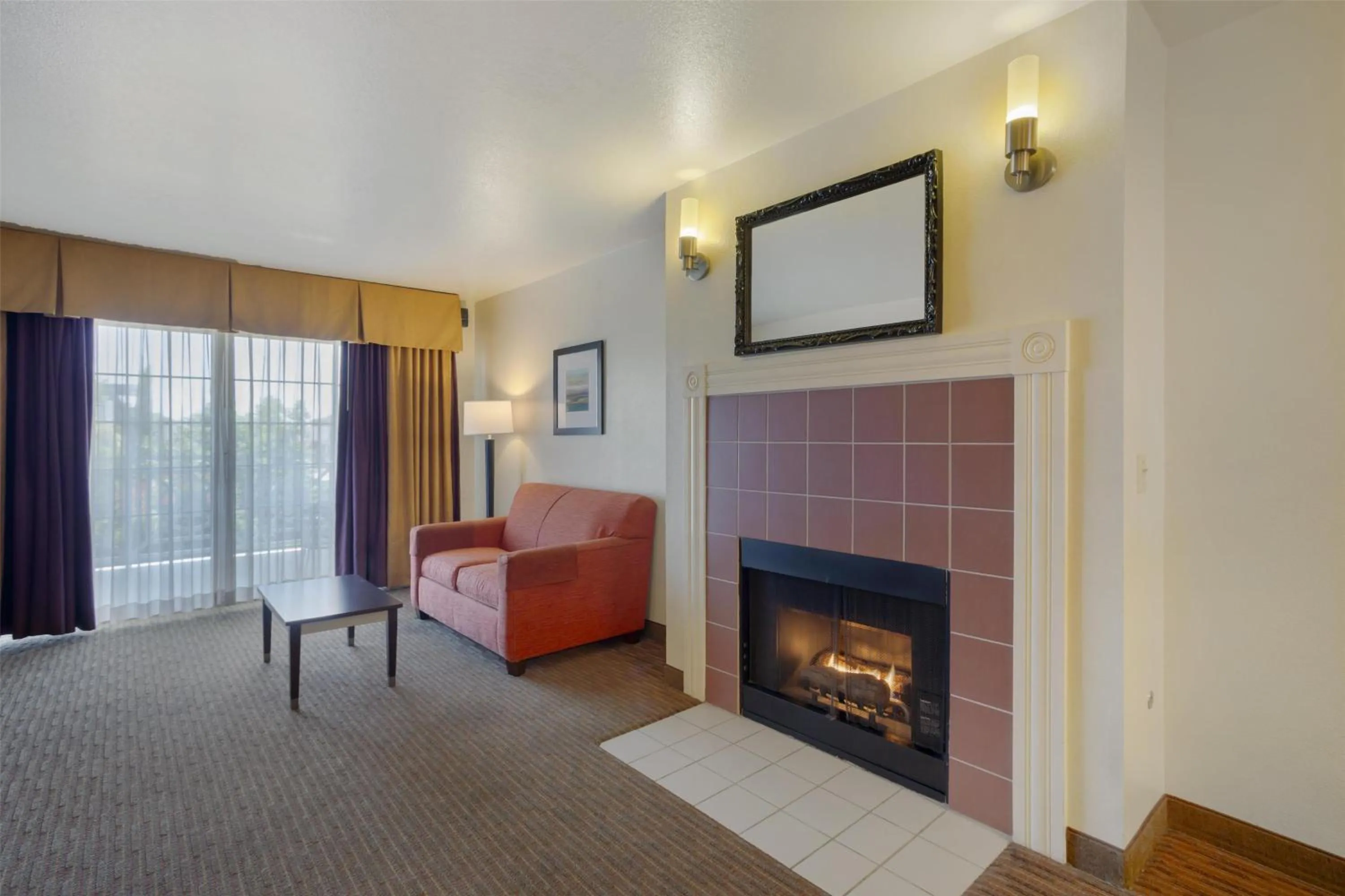 Bedroom in Best Western Luxury Inn