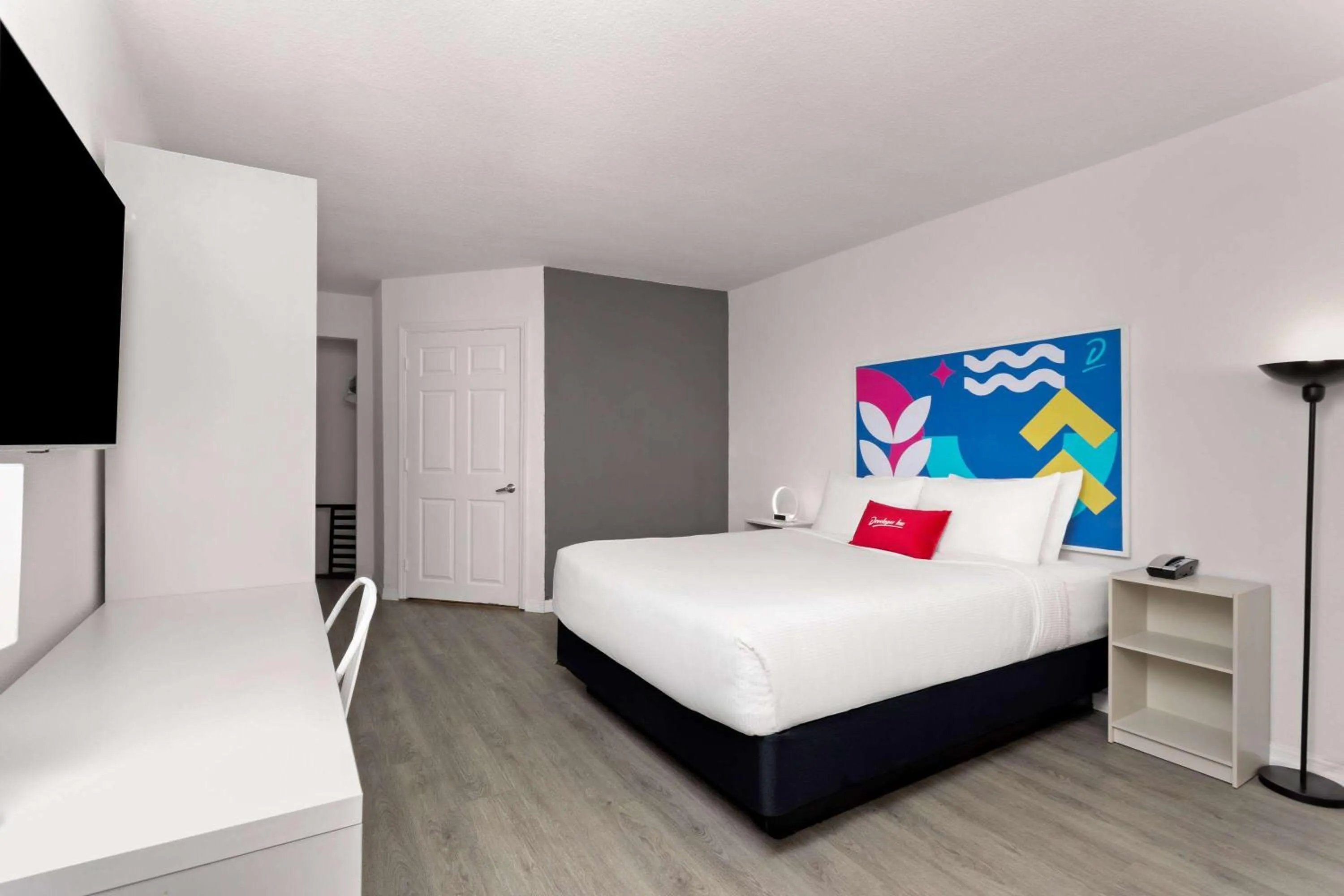 Photo of the whole room, Bed in Baymont by Wyndham Orlando North Millenia