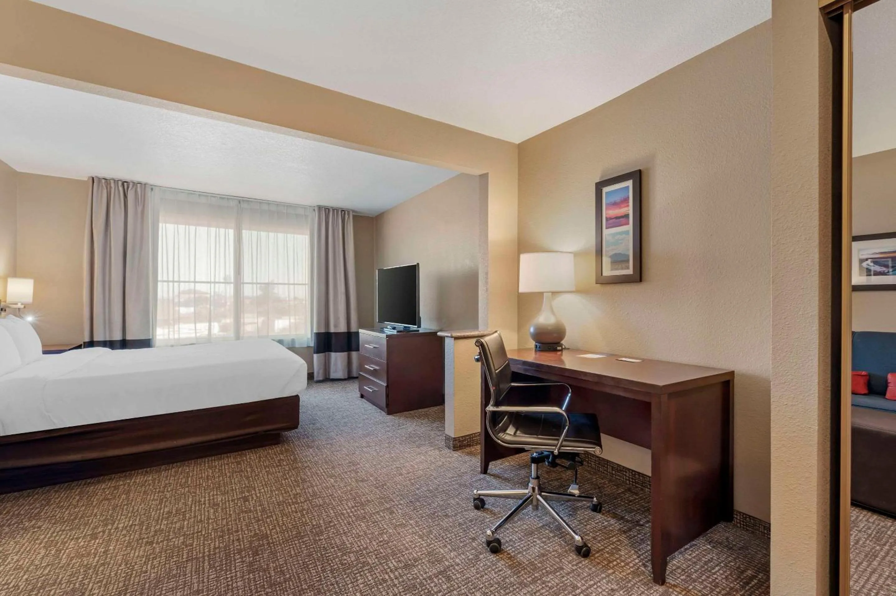 Bedroom, Bed in Comfort Inn Lathrop Stockton Airport