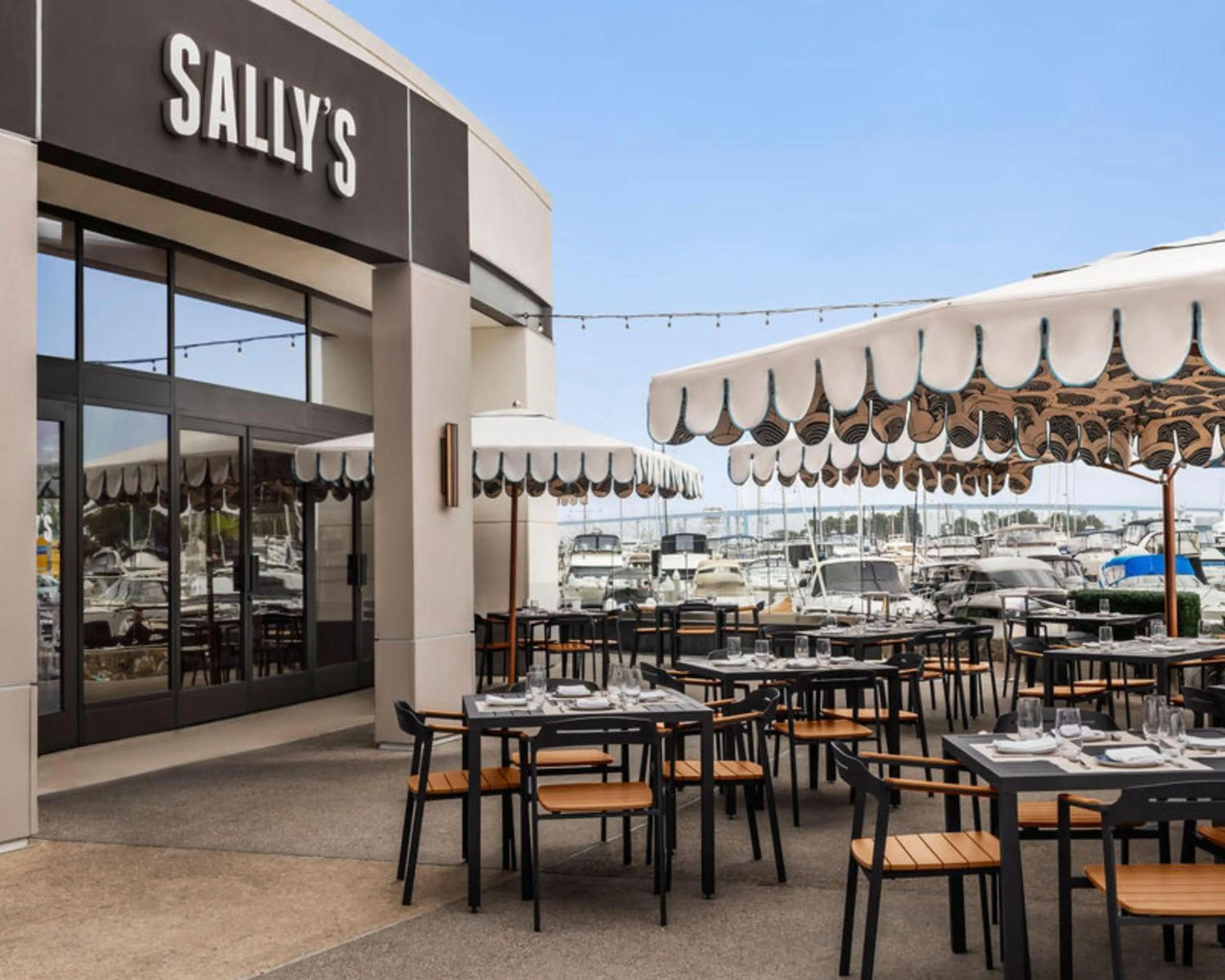 Restaurant/places to eat in Manchester Grand Hyatt San Diego