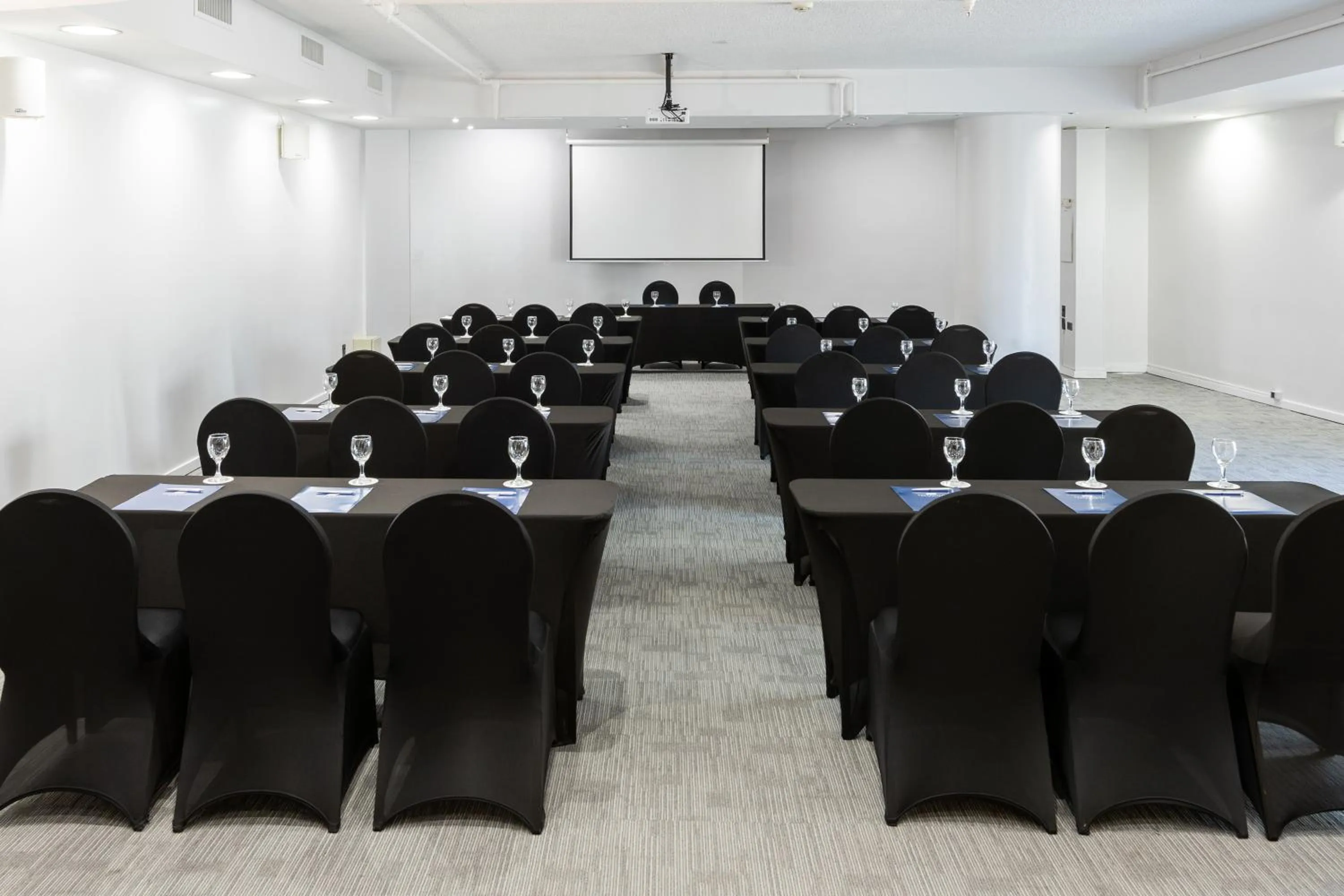 Meeting/conference room in Palladium Business Hotel