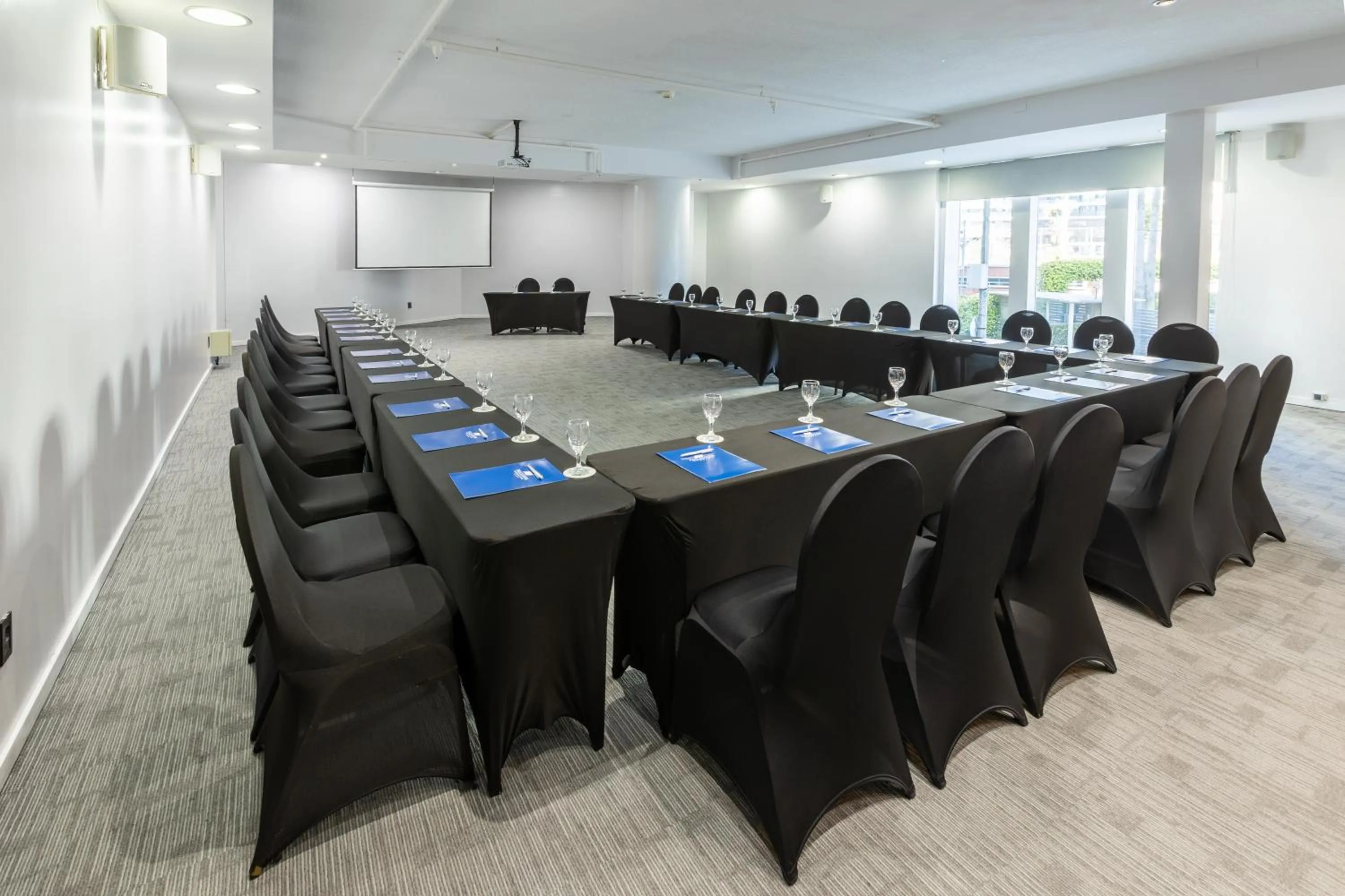 Meeting/conference room in Palladium Business Hotel