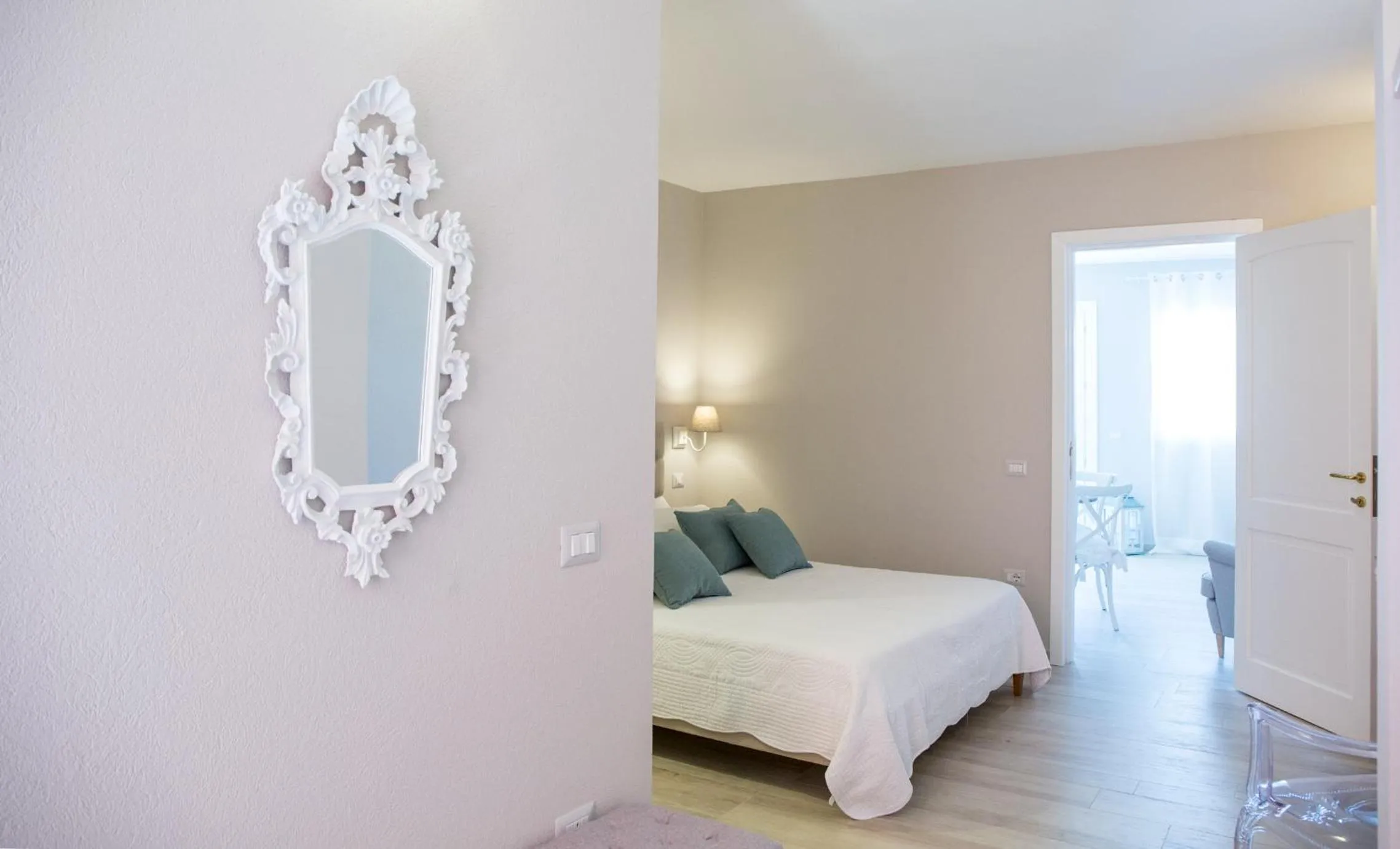 Bedroom, Bed in Le Saline Suites