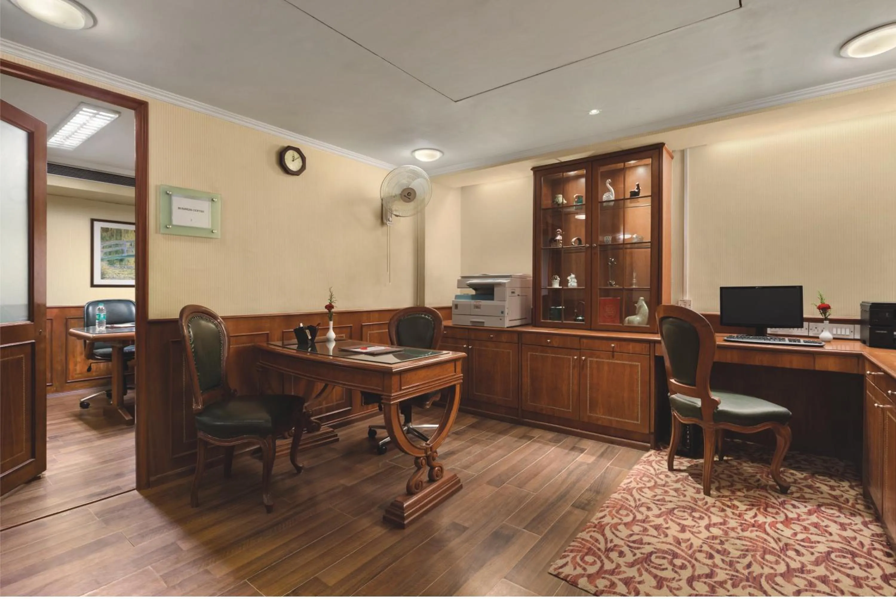 Business facilities in Ramada Plaza By Wyndham Palm Grove