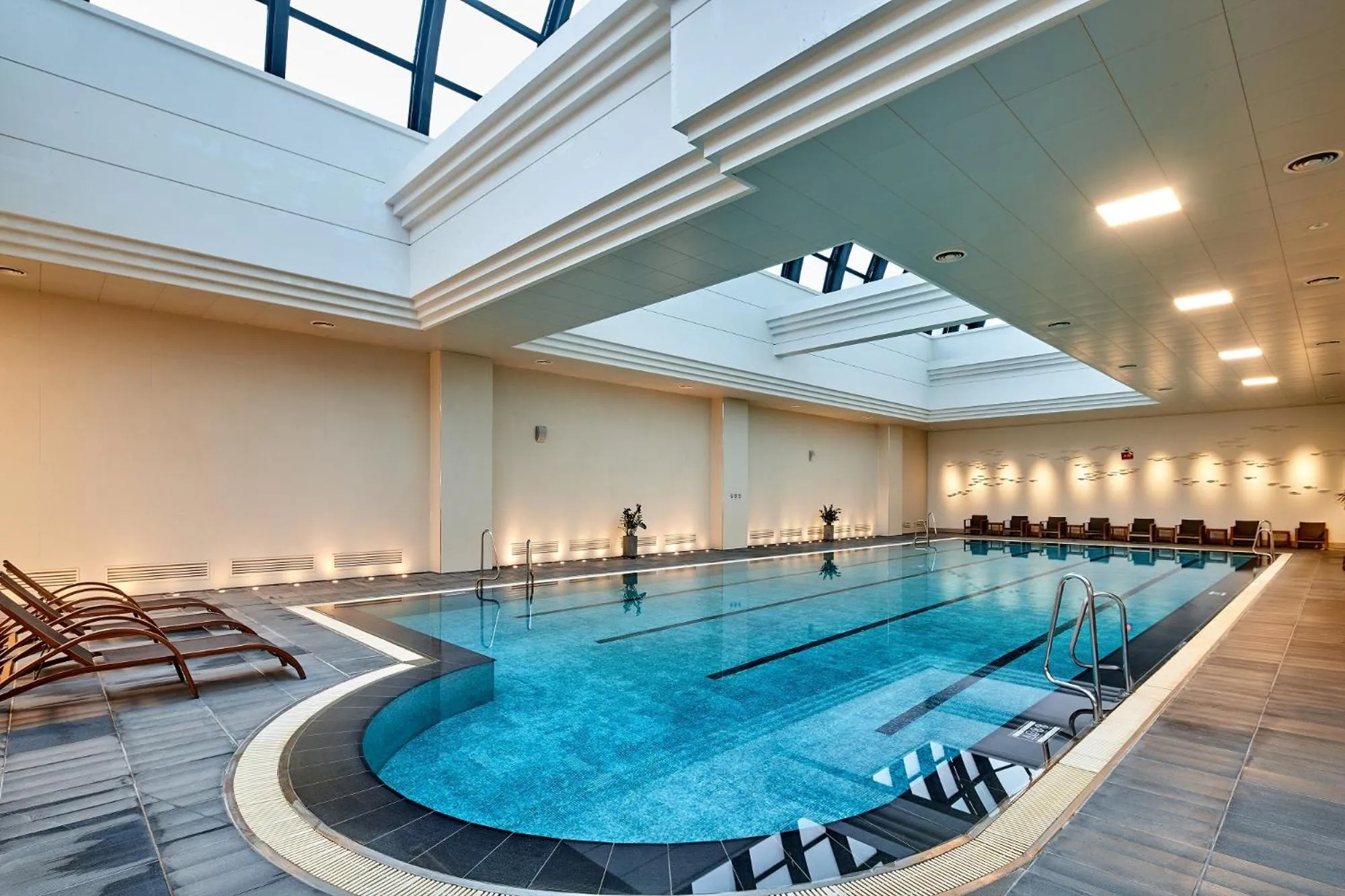 Swimming pool in Lotte Hotel Busan