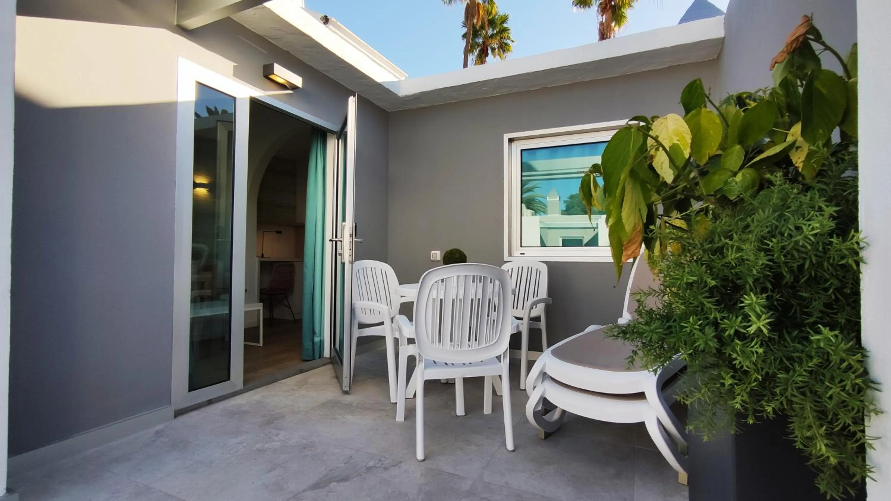 Property building in Canary Garden Club