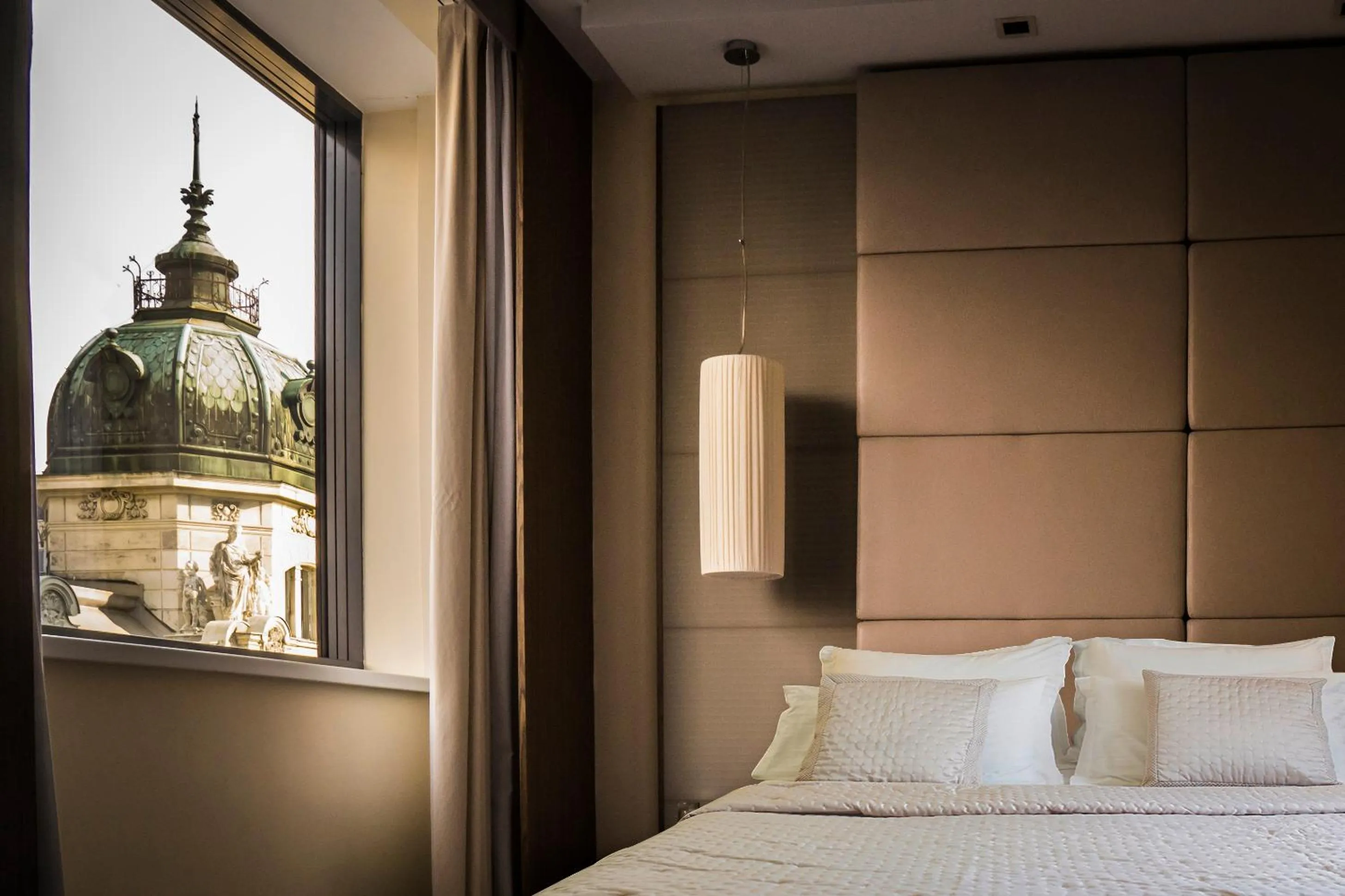 Property building, Bed in Belgrade Art Hotel, a member of Radisson Individuals