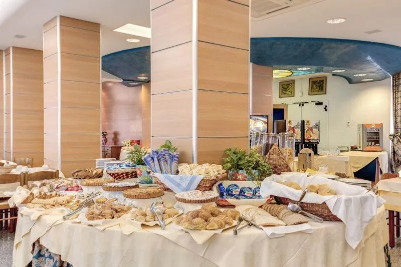 Food, Restaurant/Places to Eat in Hotel Astromare