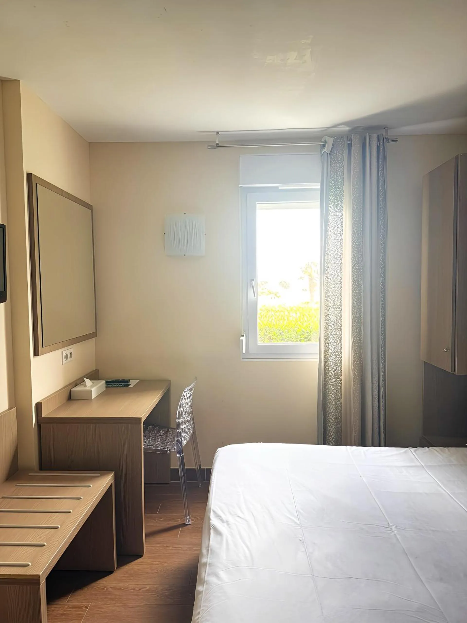 Bed in Hôtel Thalassa