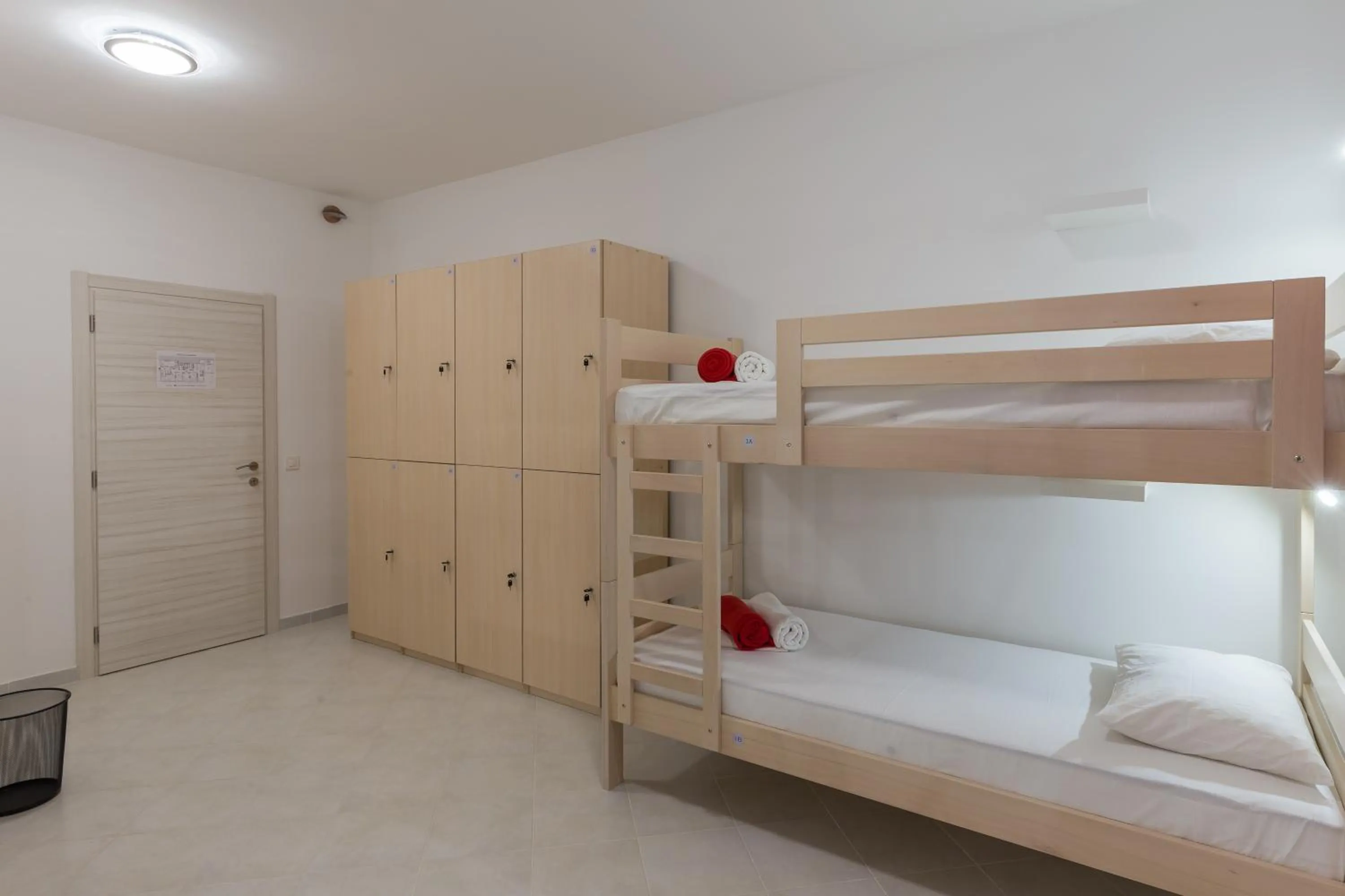 bunk bed, Bed in Hostel Free Bird